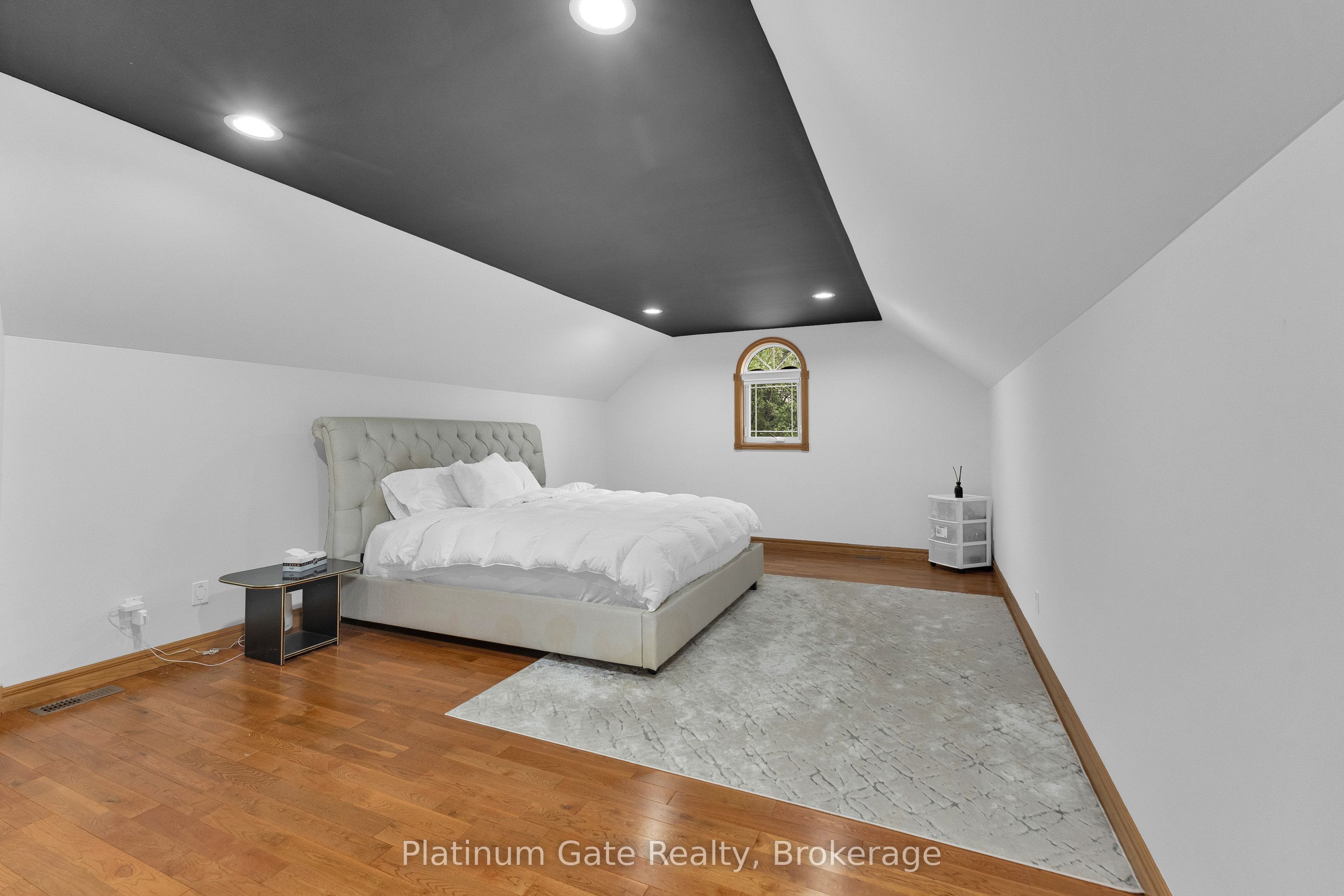 150 Seymour Crescent Property Photo 44