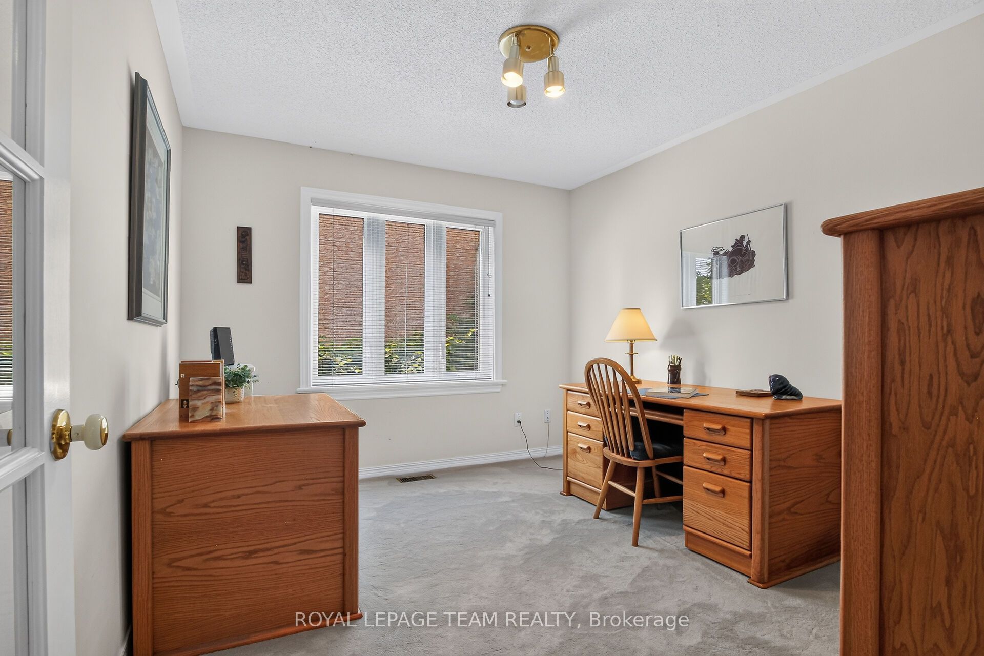 19 Slade Crescent Property Photo 5