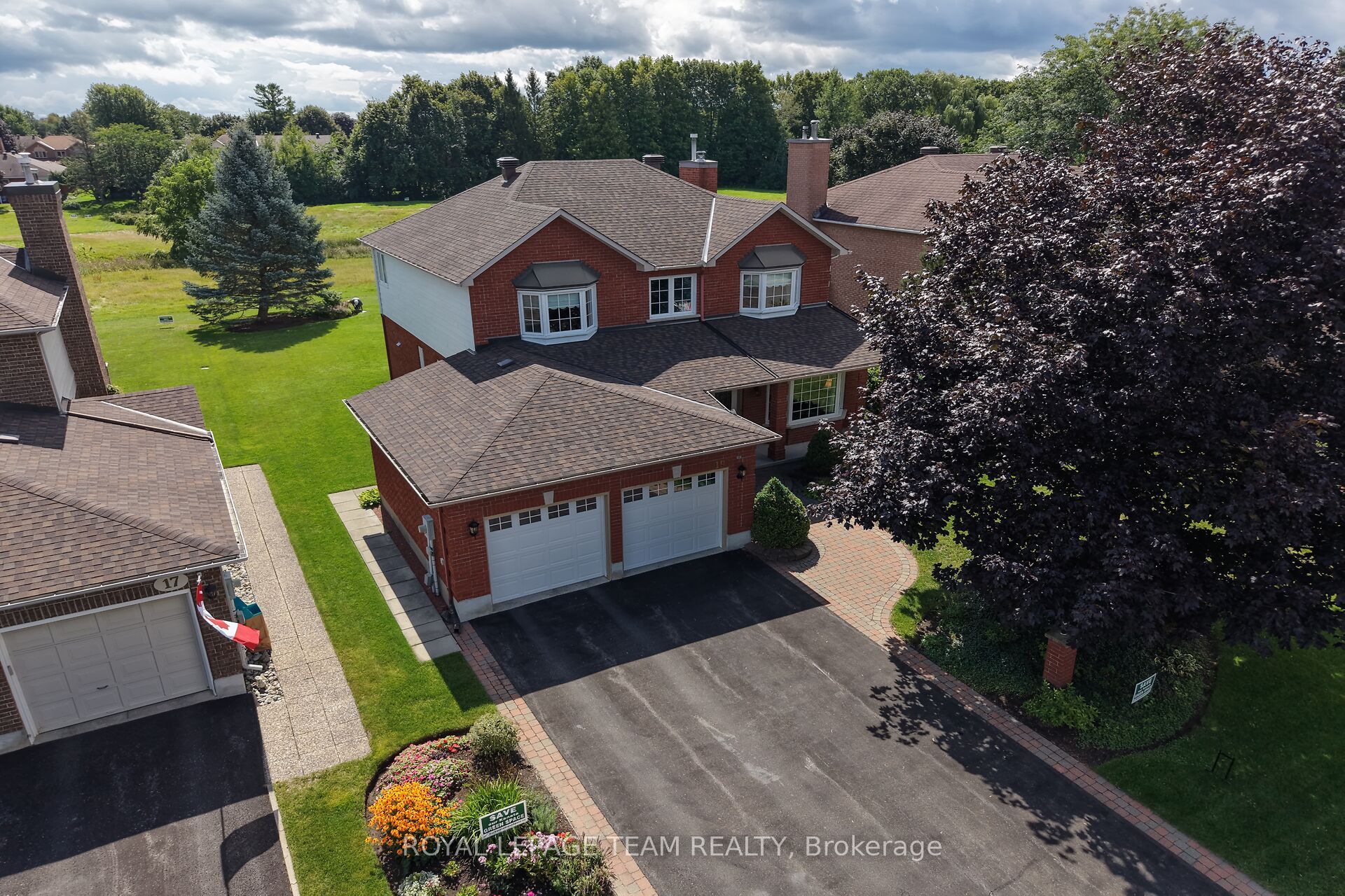 19 Slade Crescent Property Photo 6