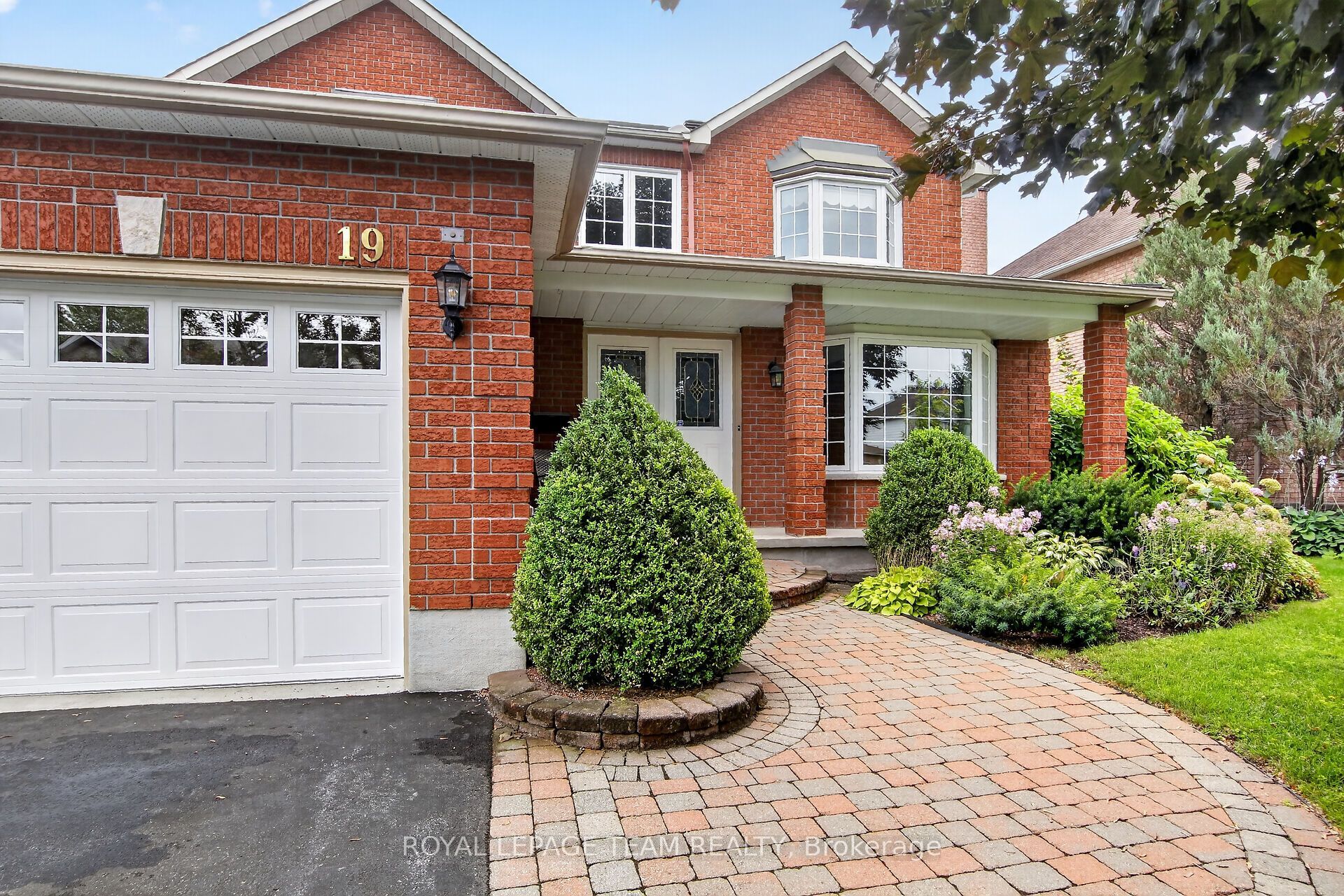 19 Slade Crescent Property Photo 7