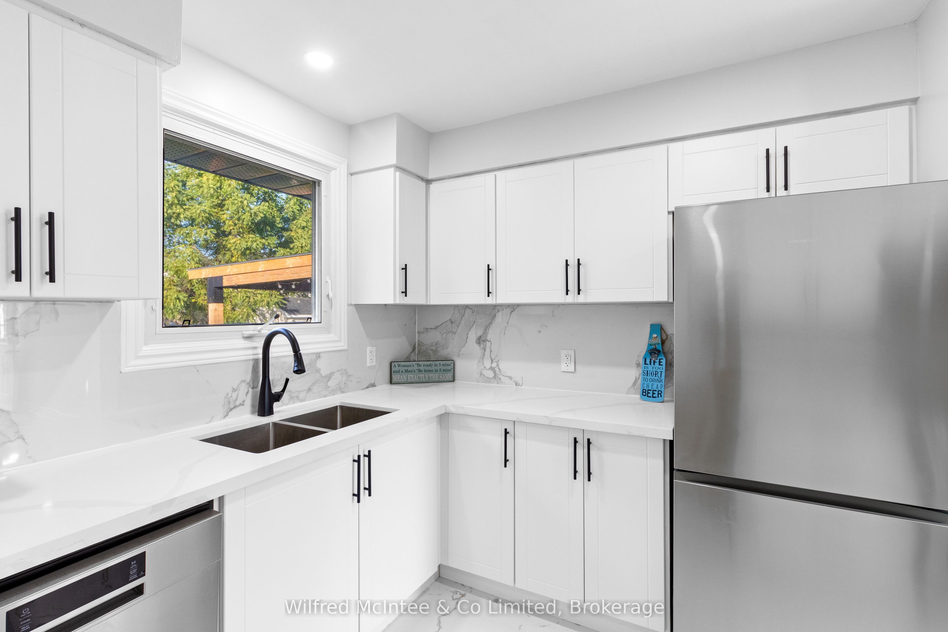 517 Wales Drive Property Photo 14