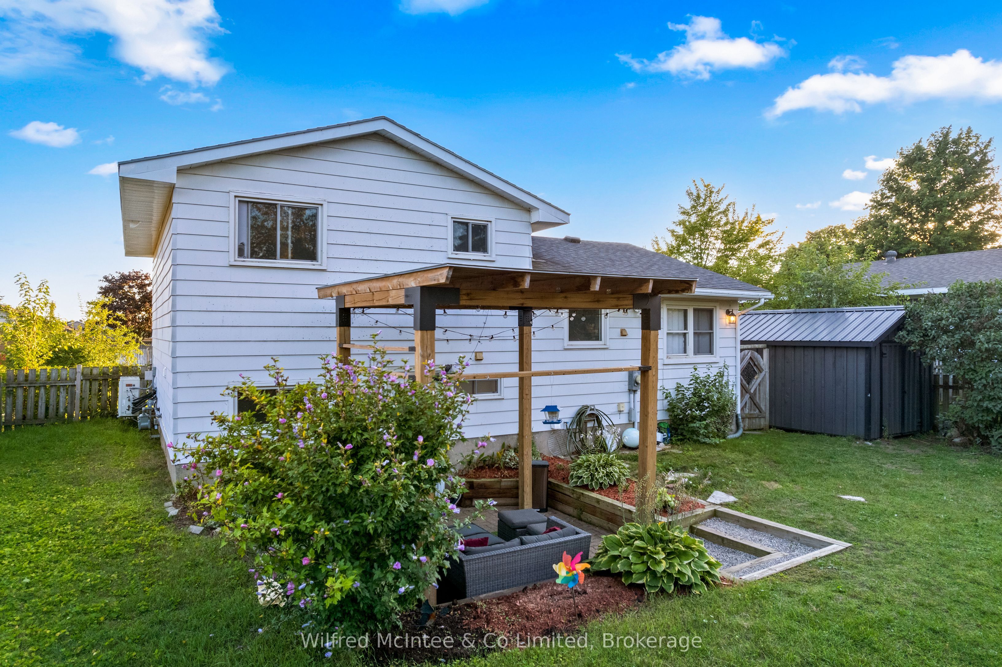 517 Wales Drive Property Photo 27