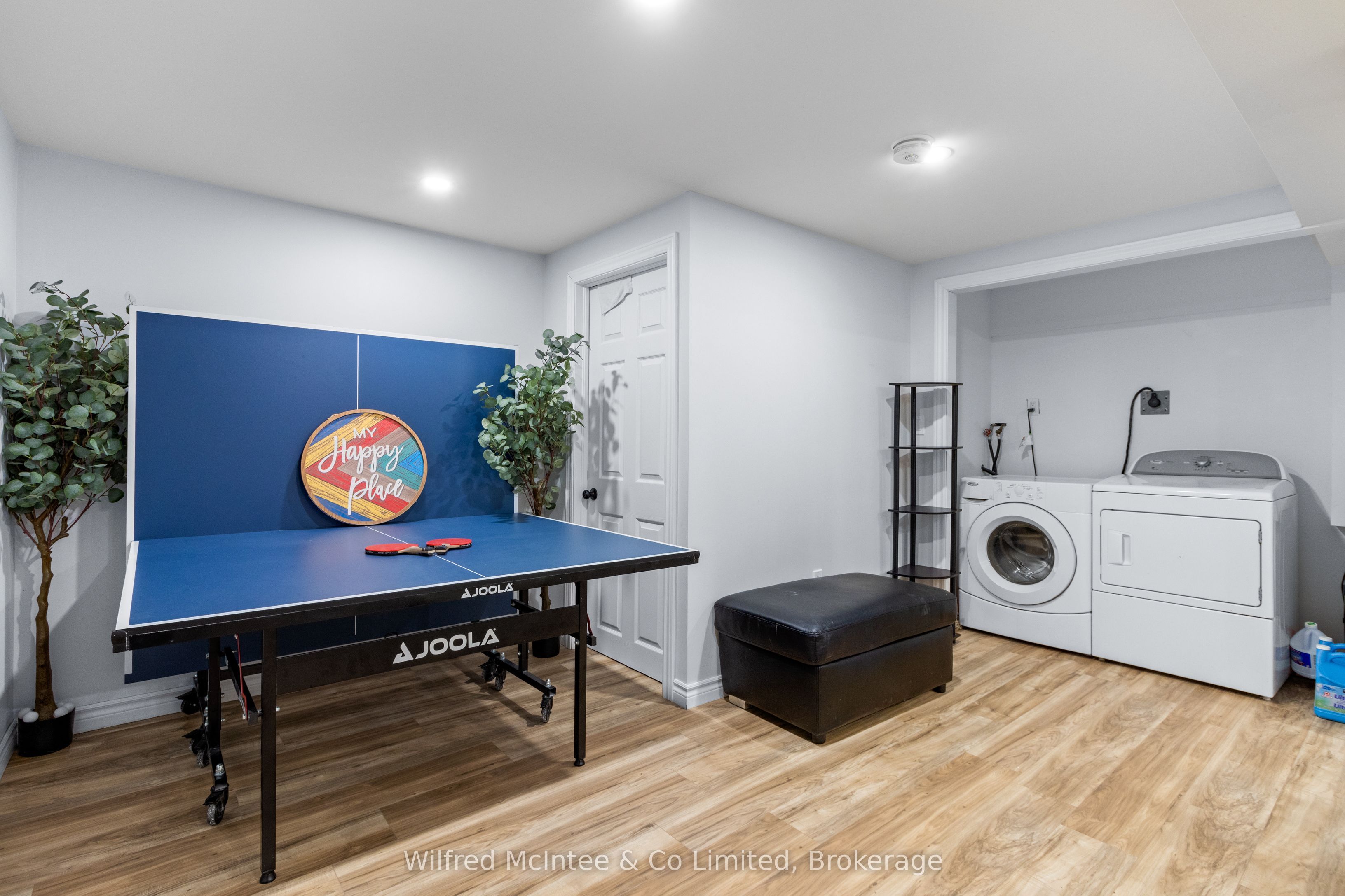517 Wales Drive Property Photo 42