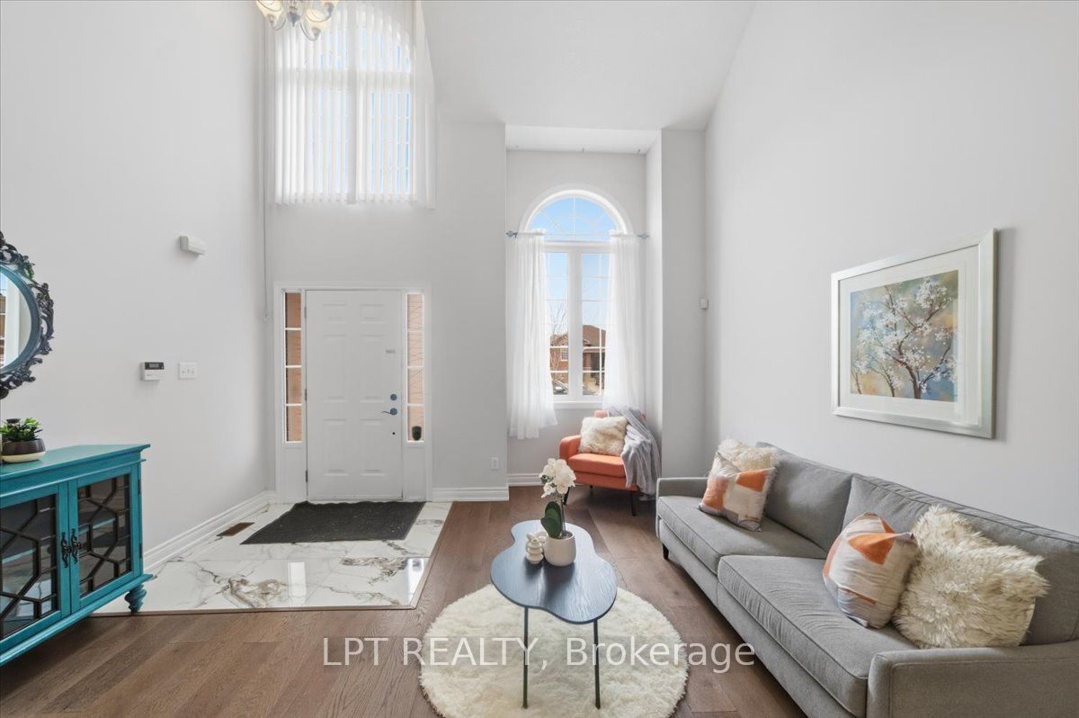 48 Nashville Circle Property Photo 2