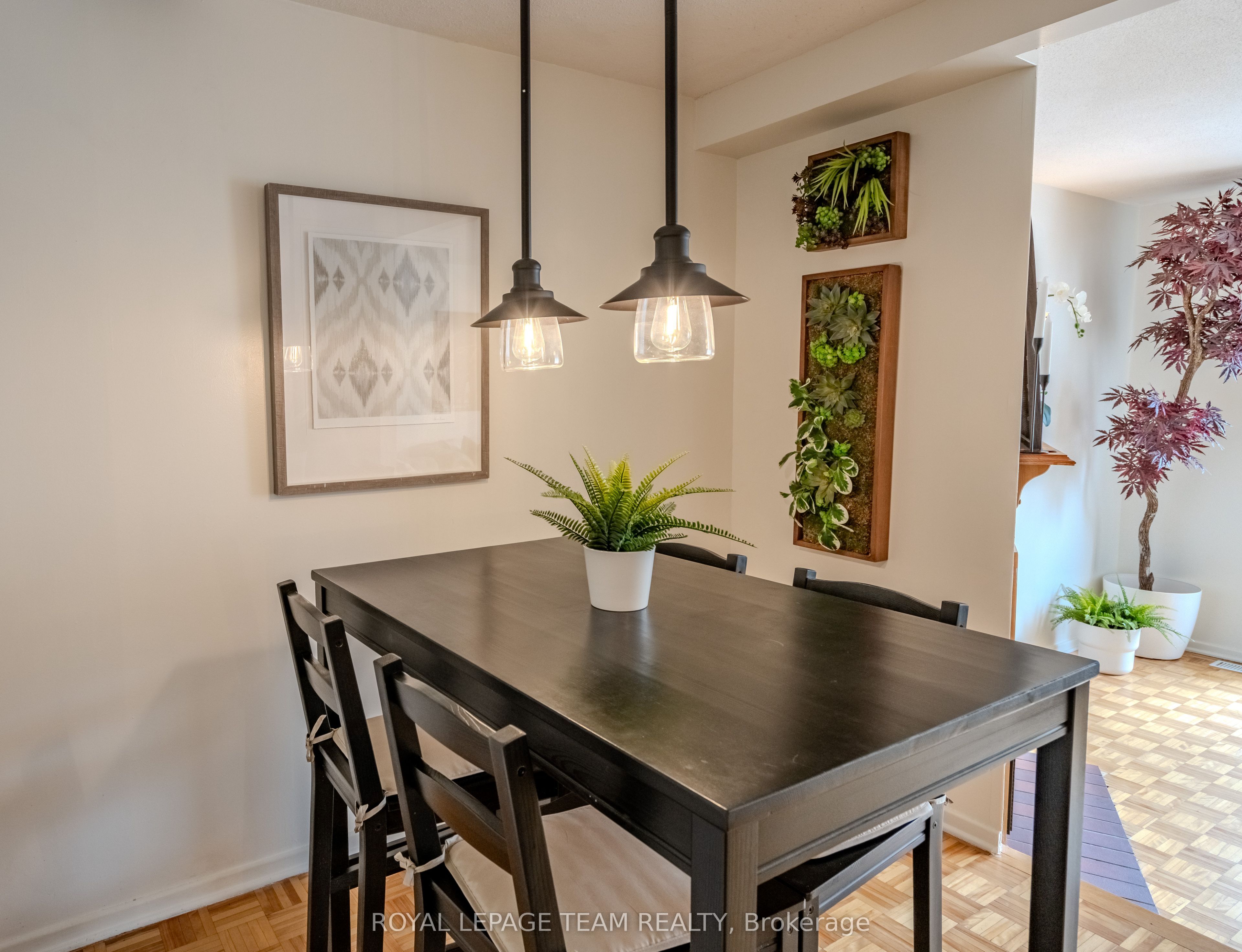 2 Larkshire Lane B Property Photo 8