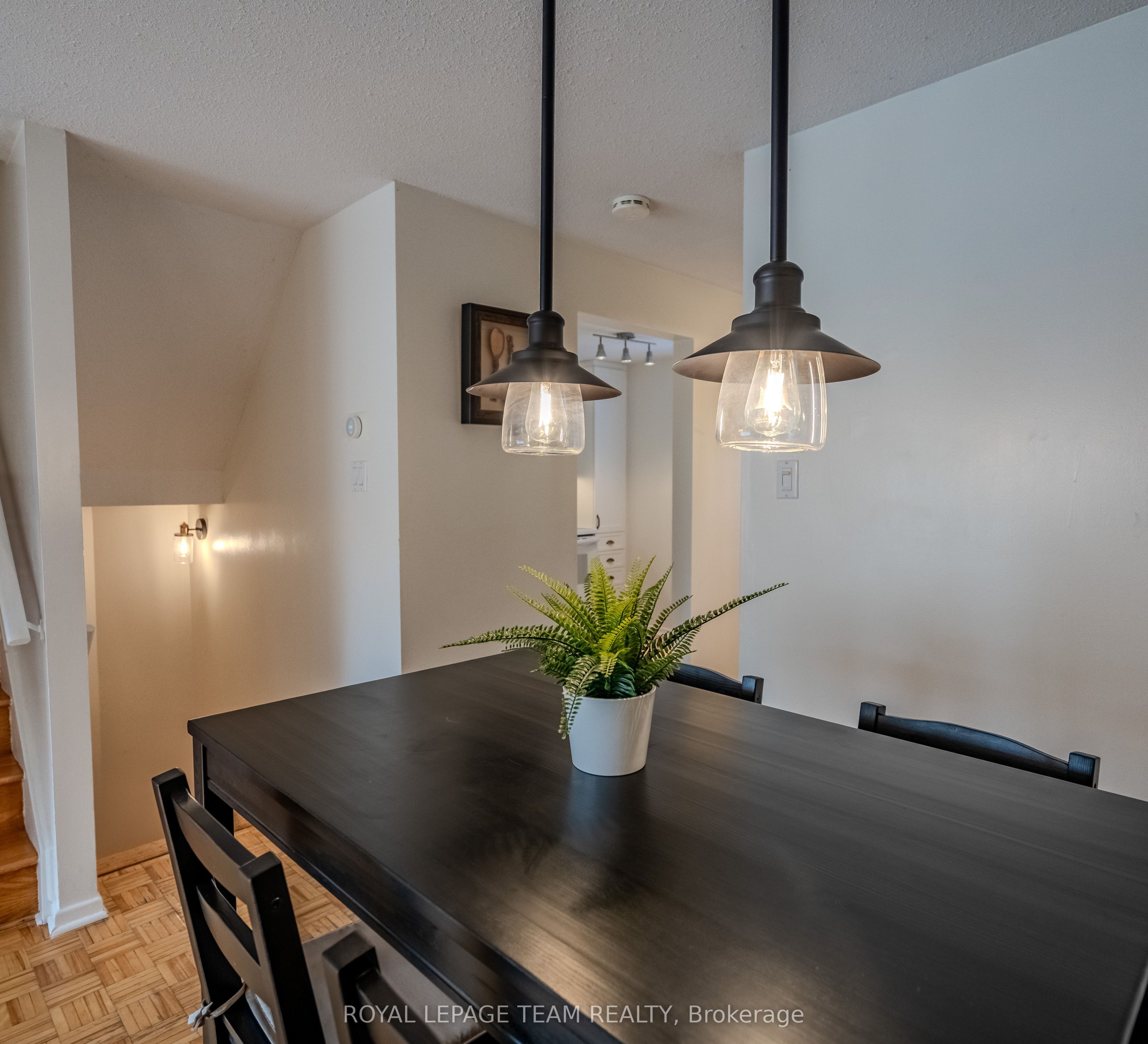 2 Larkshire Lane B Property Photo 9