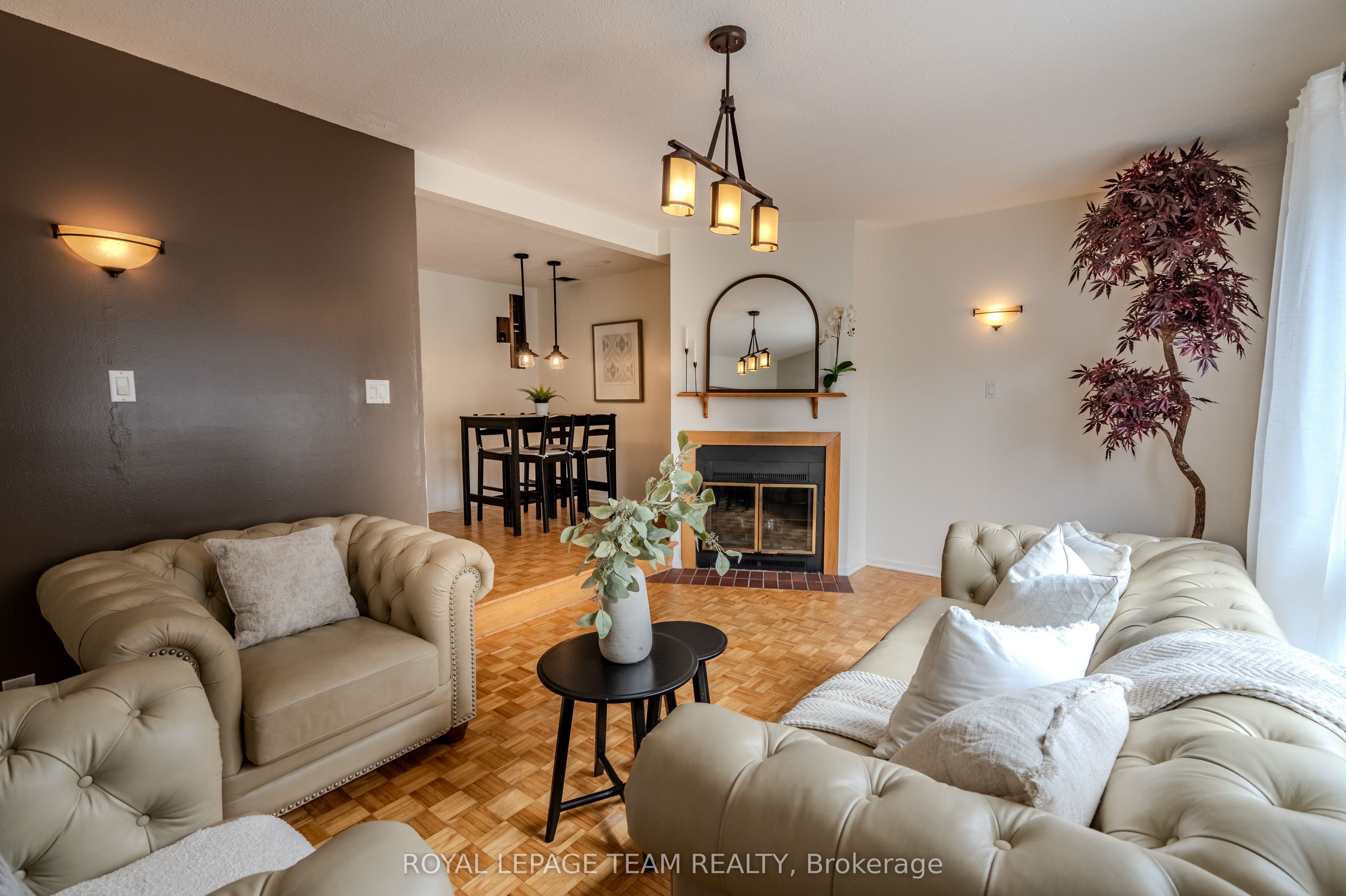 2 Larkshire Lane B Property Photo 13