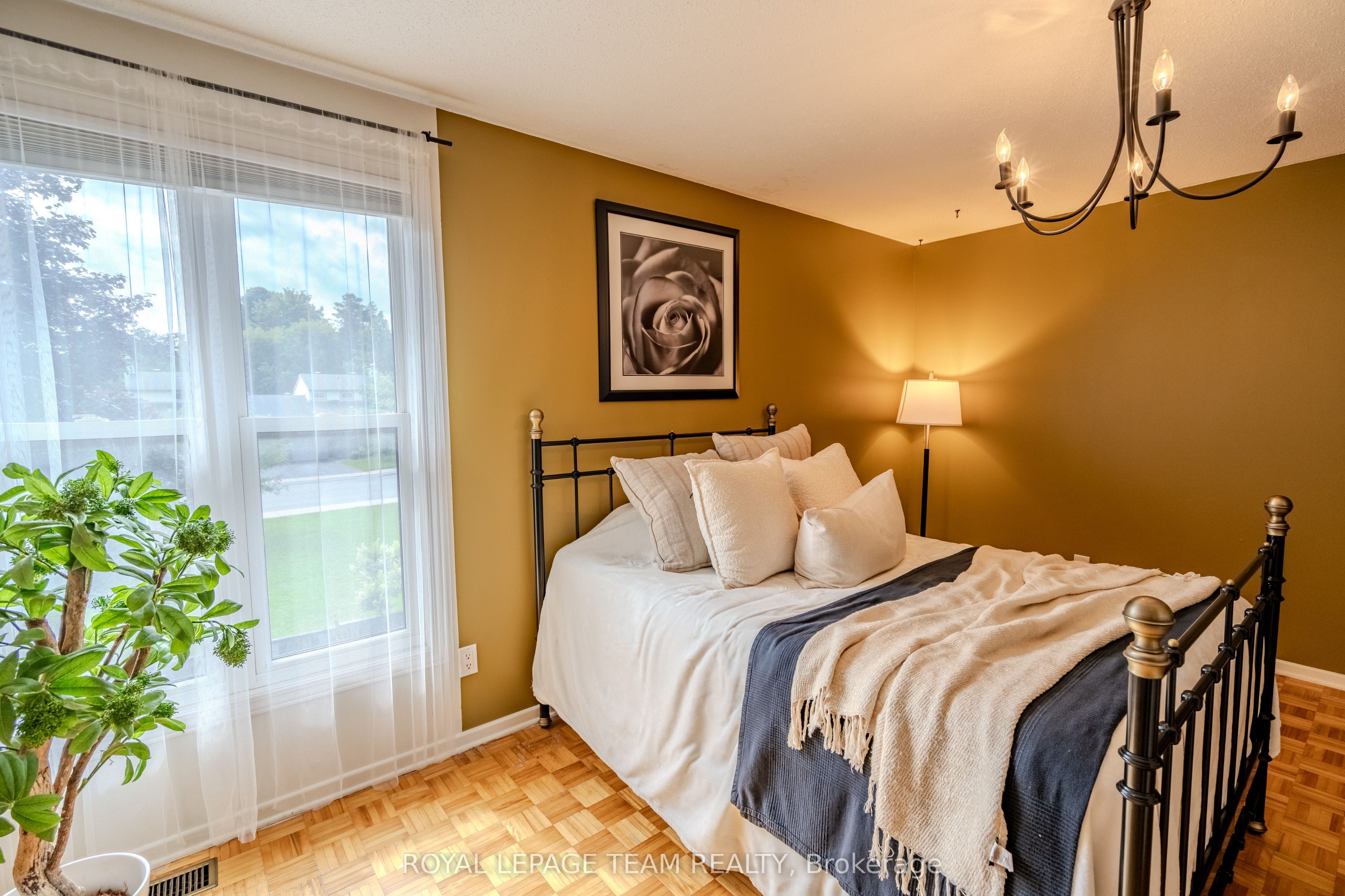 2 Larkshire Lane B Property Photo 17