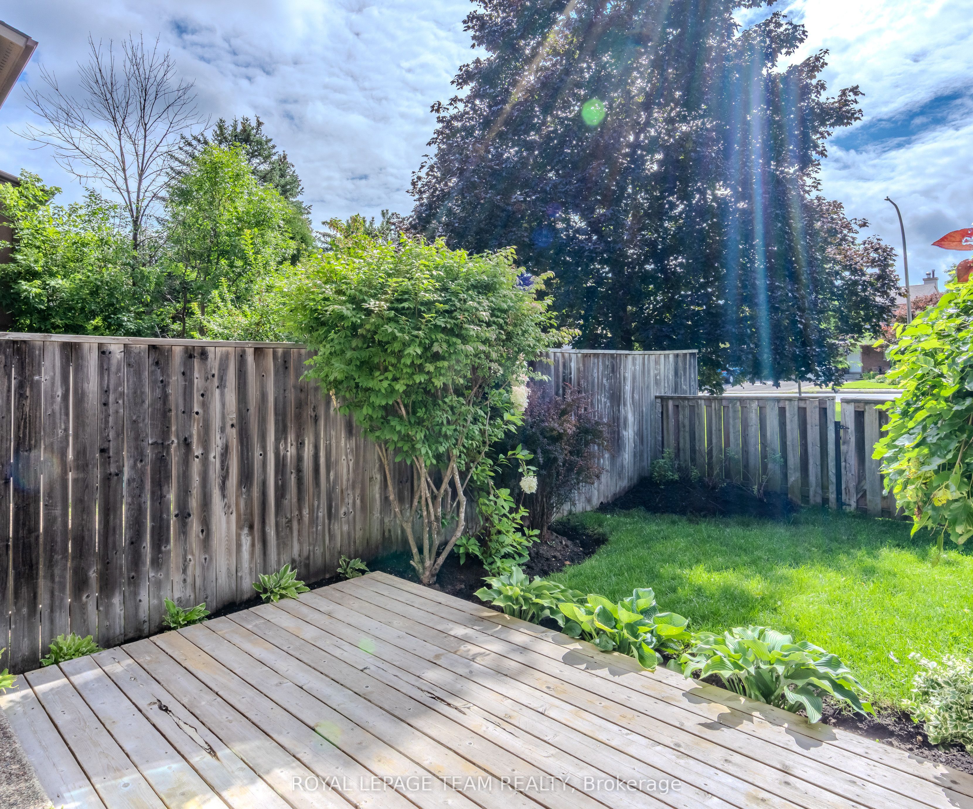 2 Larkshire Lane B Property Photo 29