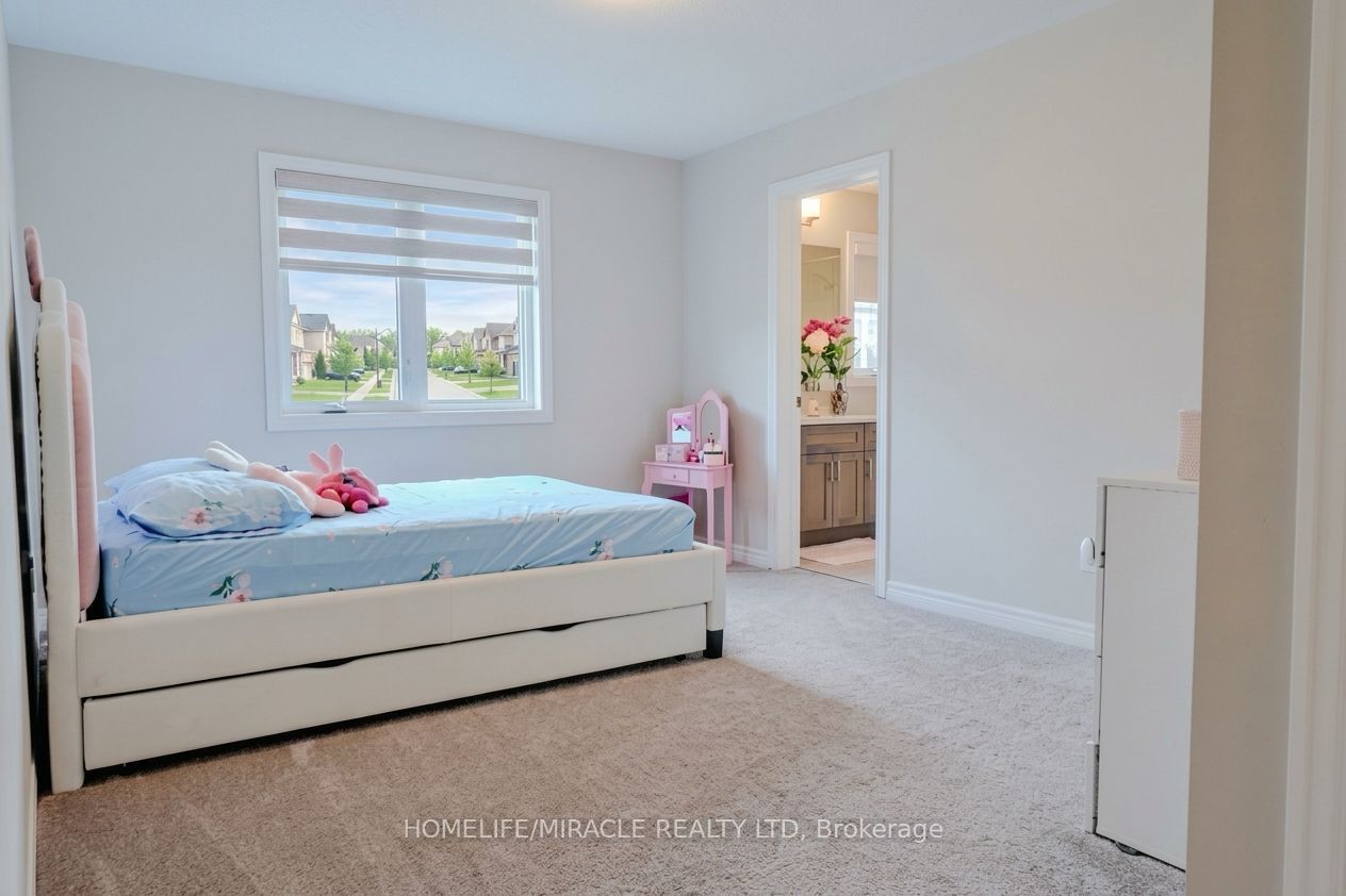 249 Ladyslipper Drive Property Photo 13