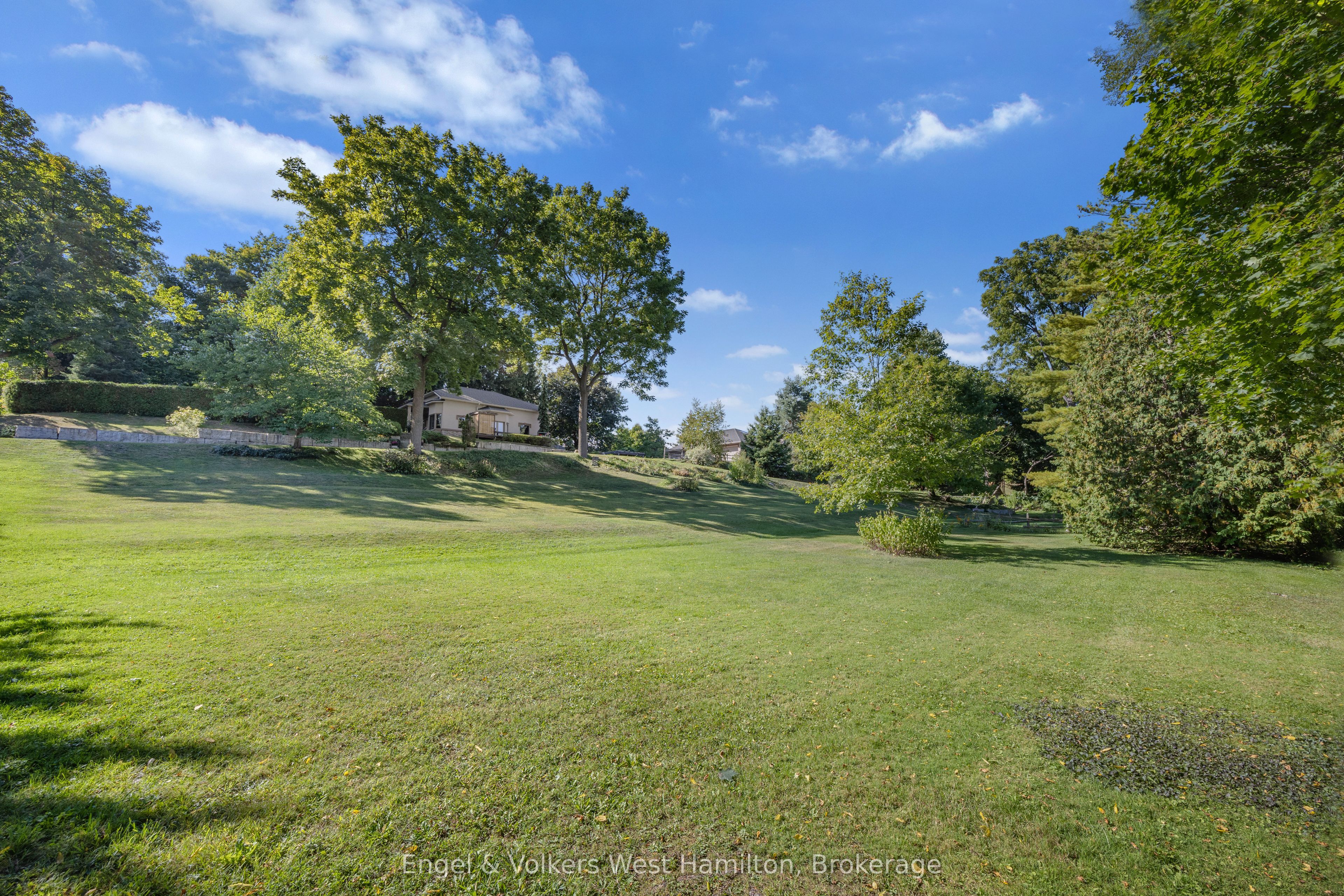 94 8 Highway Property Photo 5