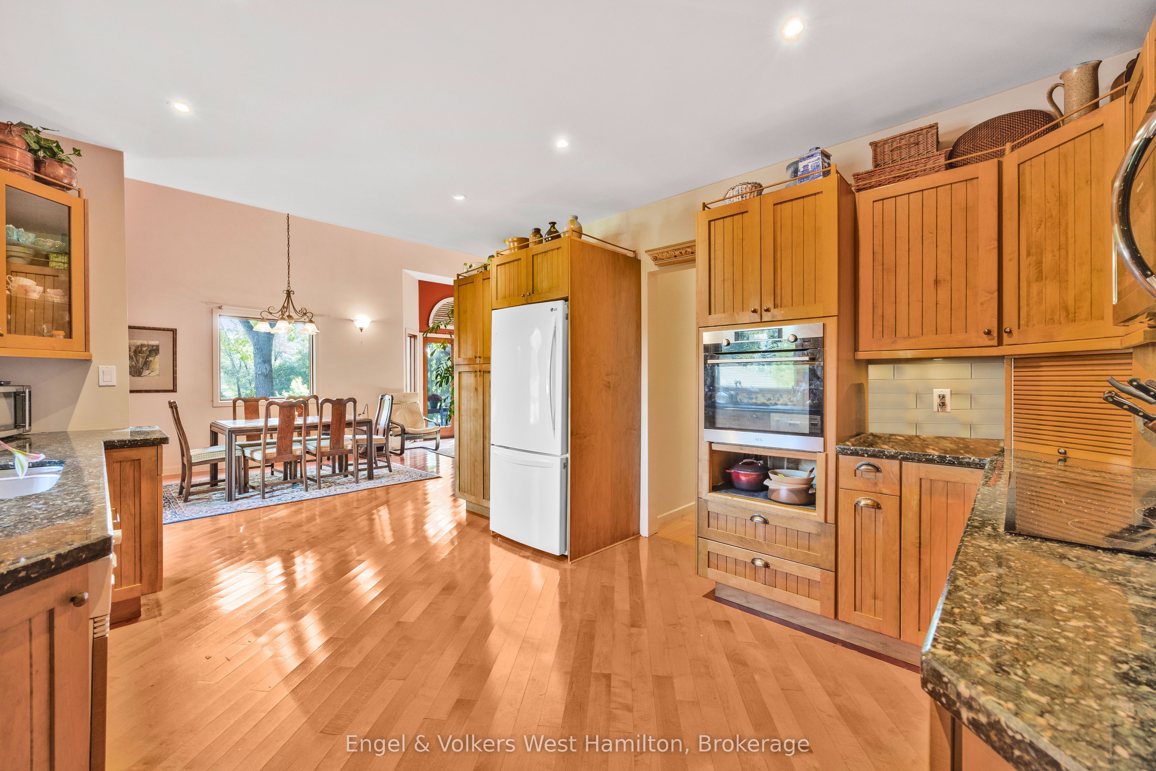 94 8 Highway Property Photo 15
