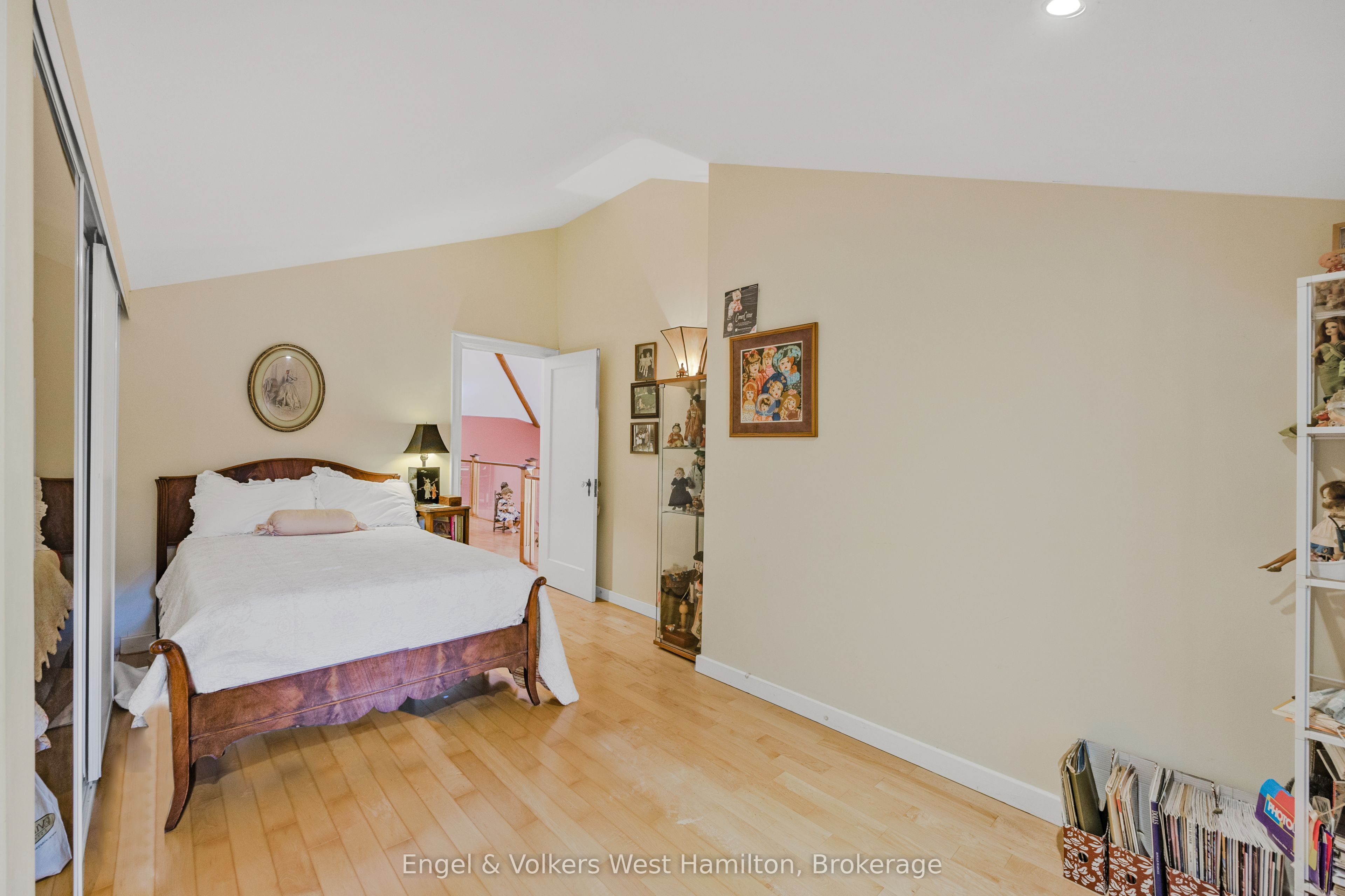 94 8 Highway Property Photo 25