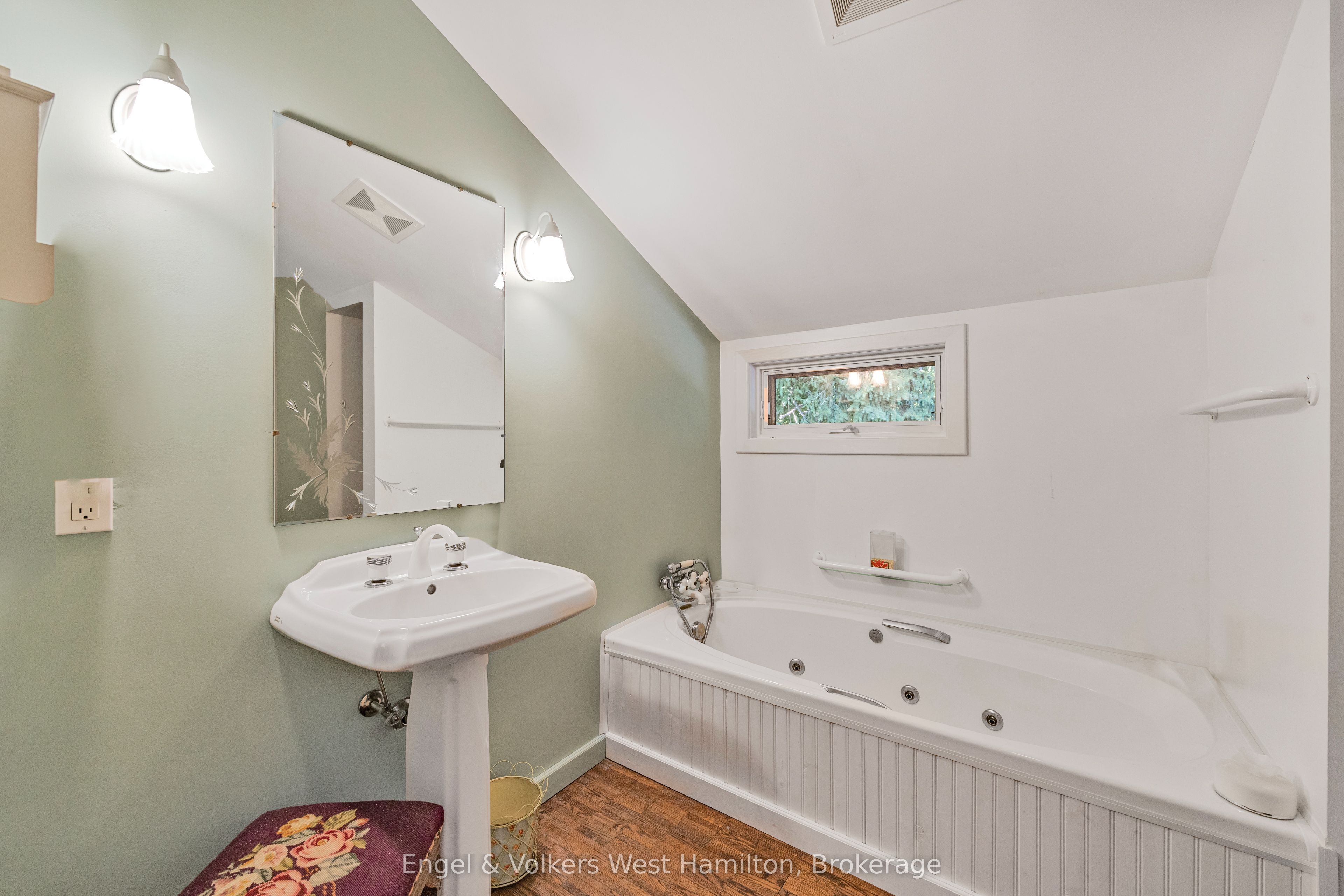 94 8 Highway Property Photo 28