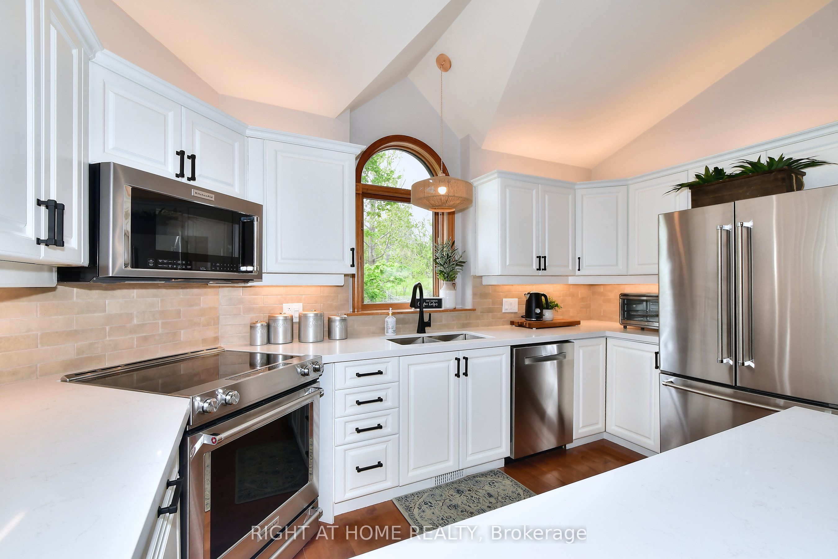9 Lawson Court Property Photo 13