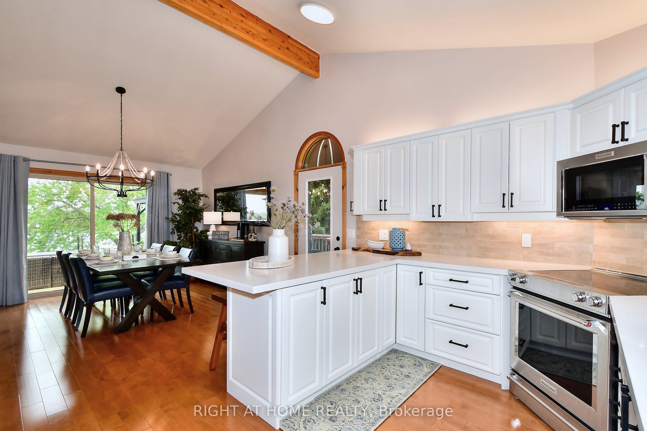 9 Lawson Court Property Photo 18
