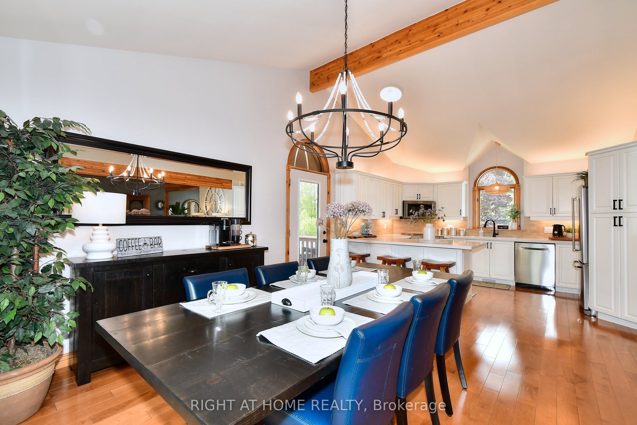 9 Lawson Court Property Photo 20