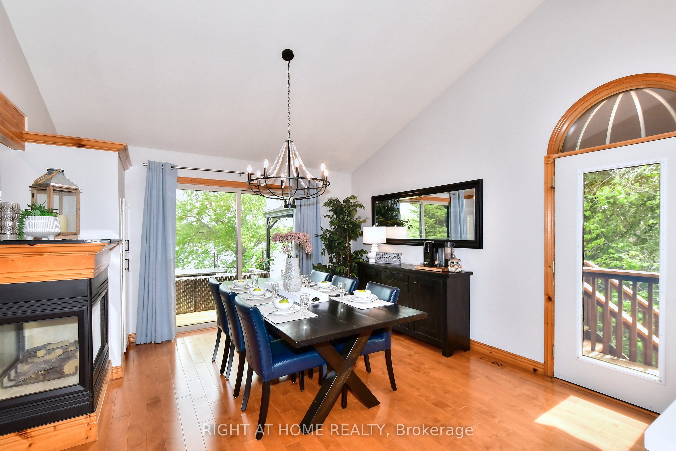 9 Lawson Court Property Photo 22