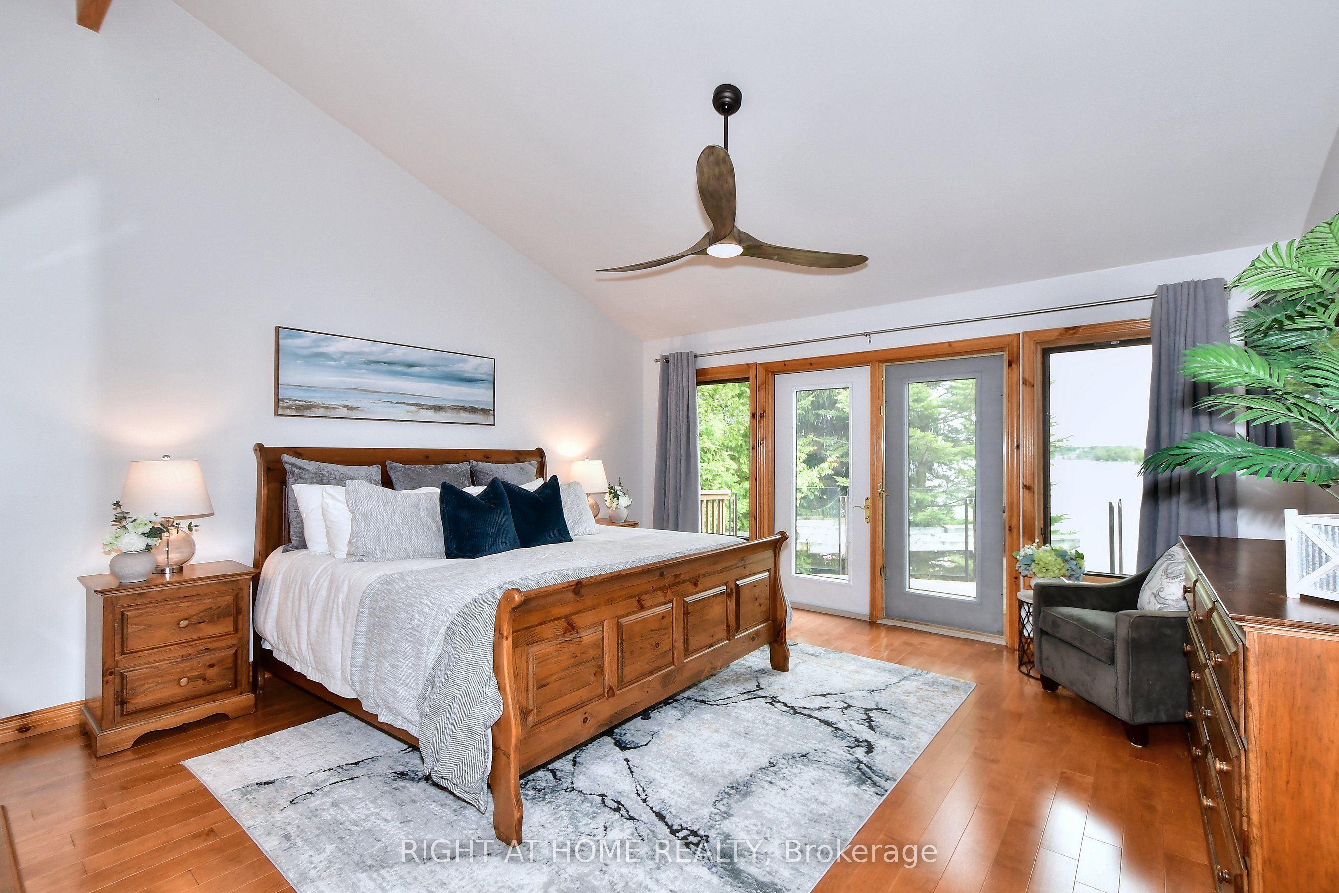 9 Lawson Court Property Photo 23