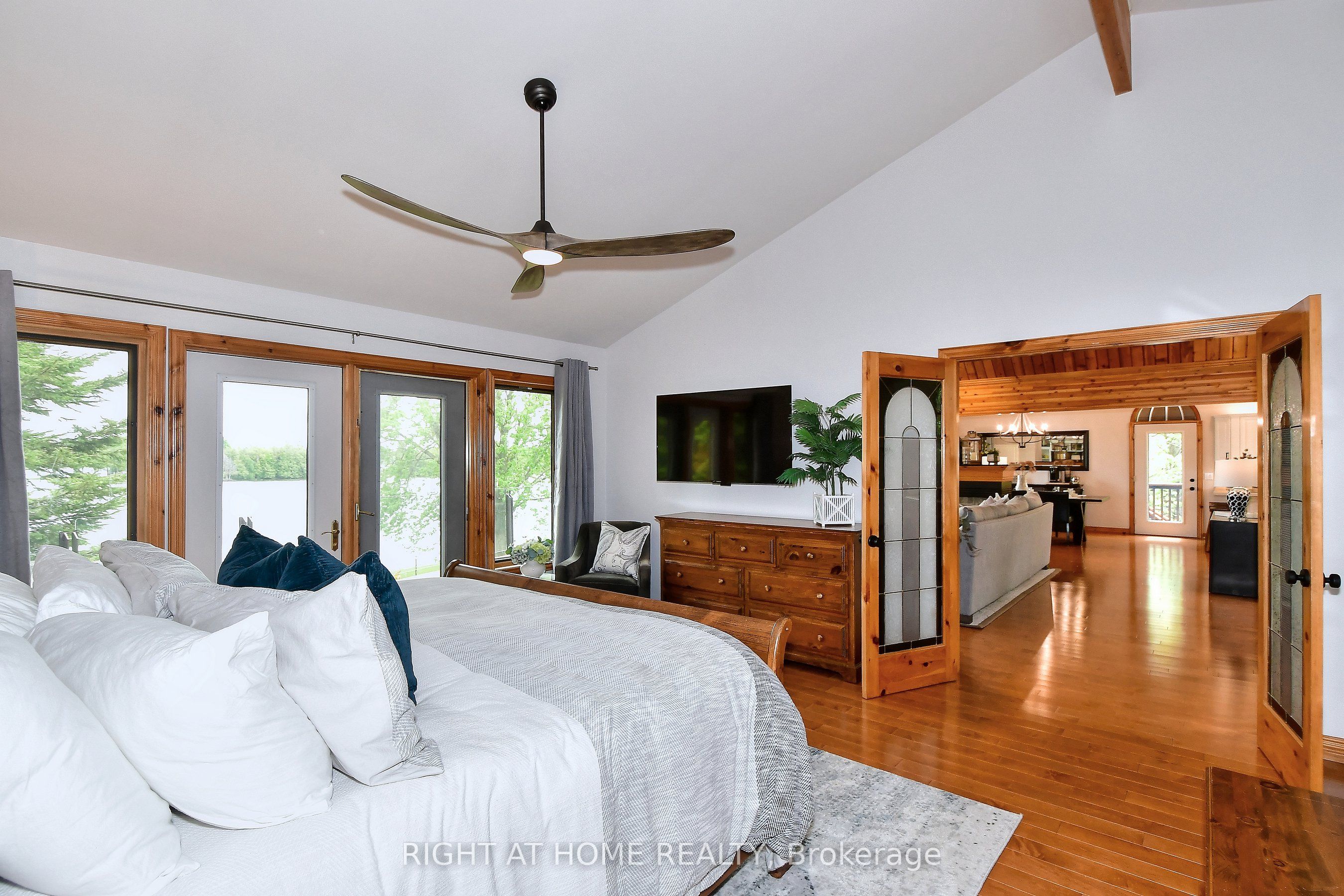 9 Lawson Court Property Photo 26