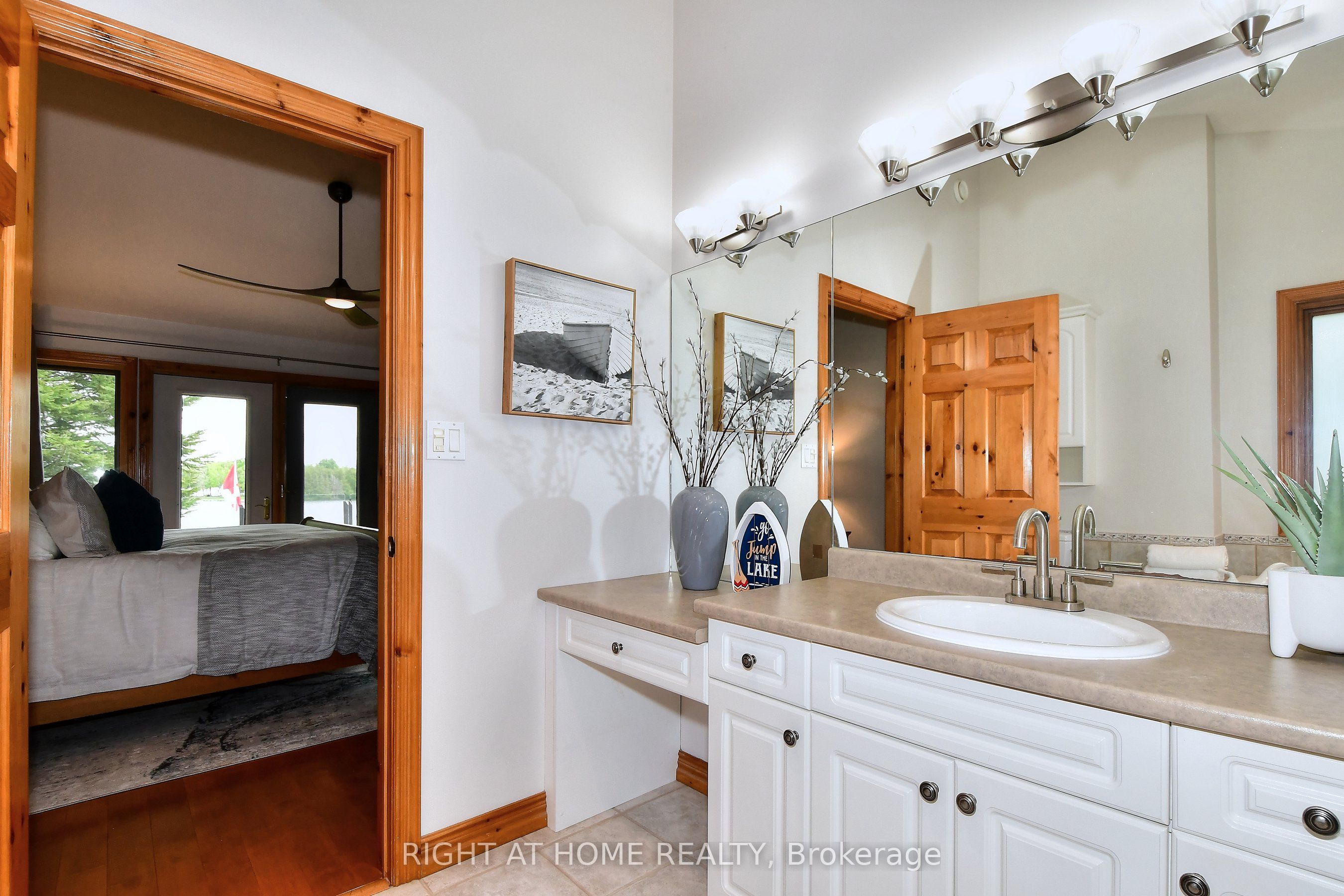 9 Lawson Court Property Photo 28