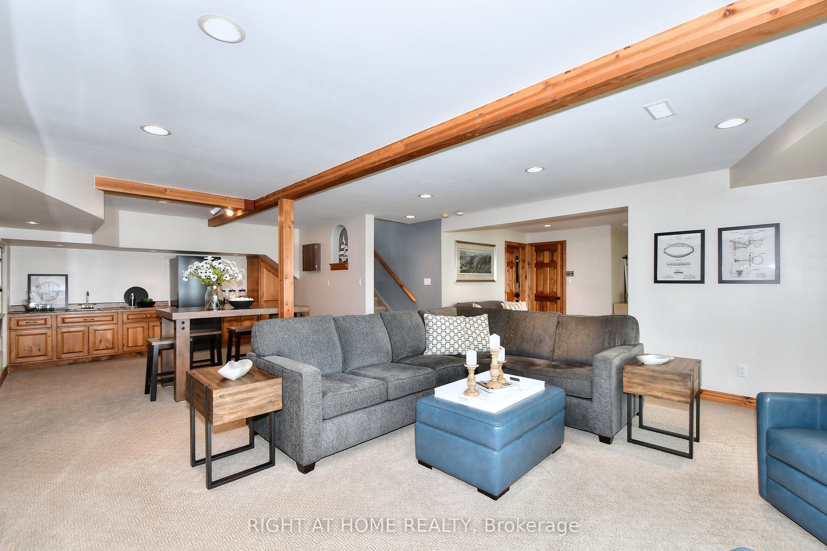 9 Lawson Court Property Photo 31