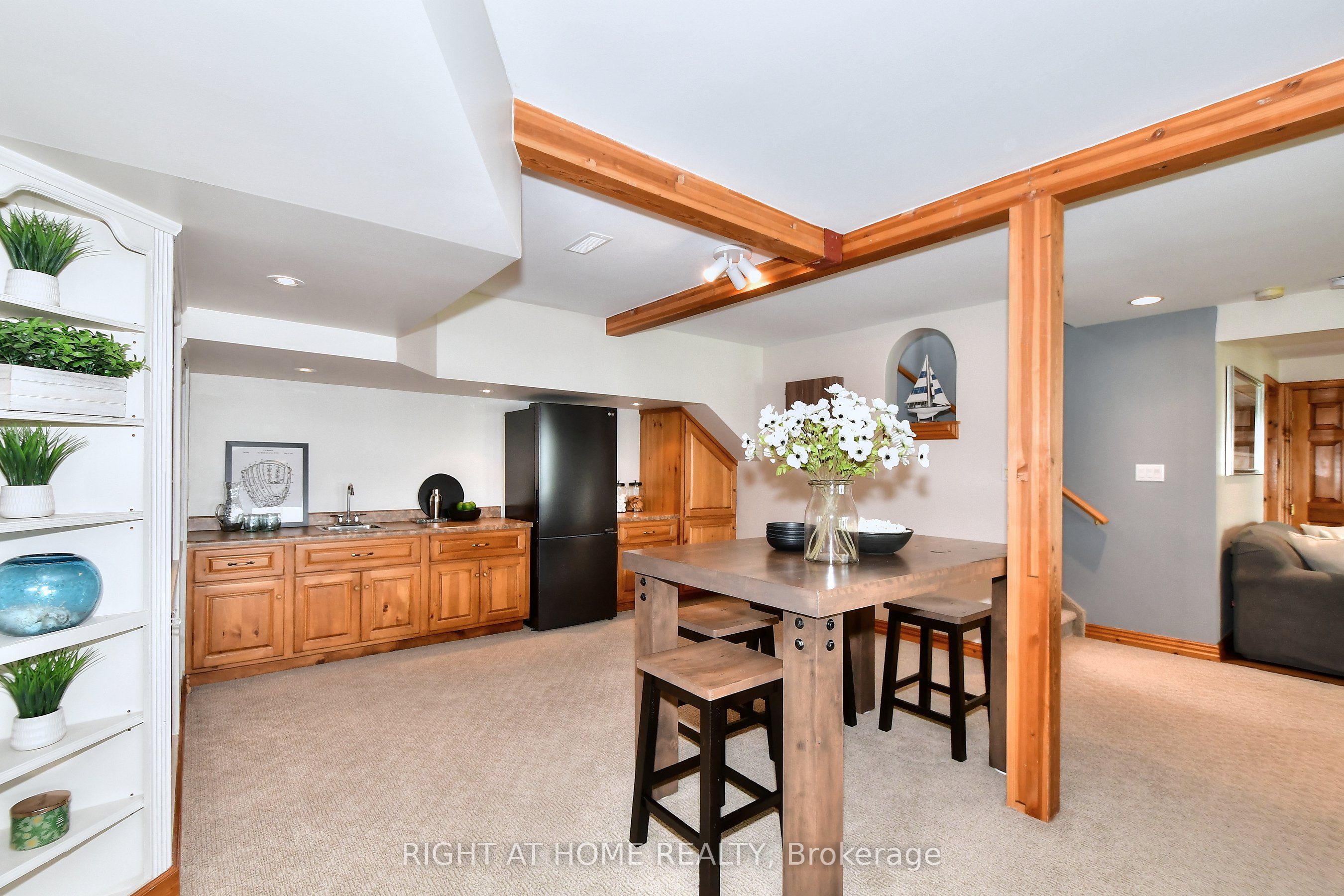 9 Lawson Court Property Photo 33