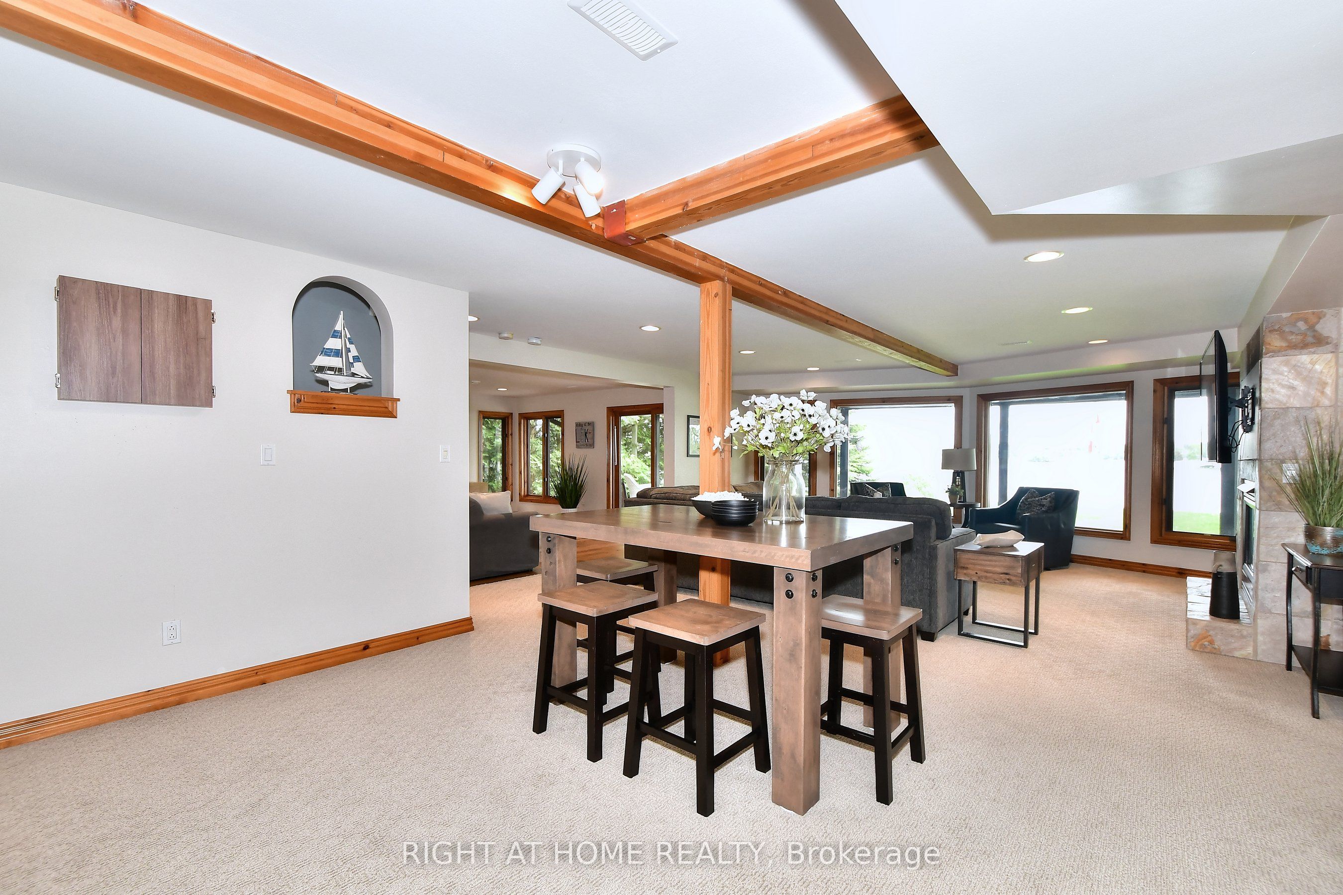 9 Lawson Court Property Photo 34