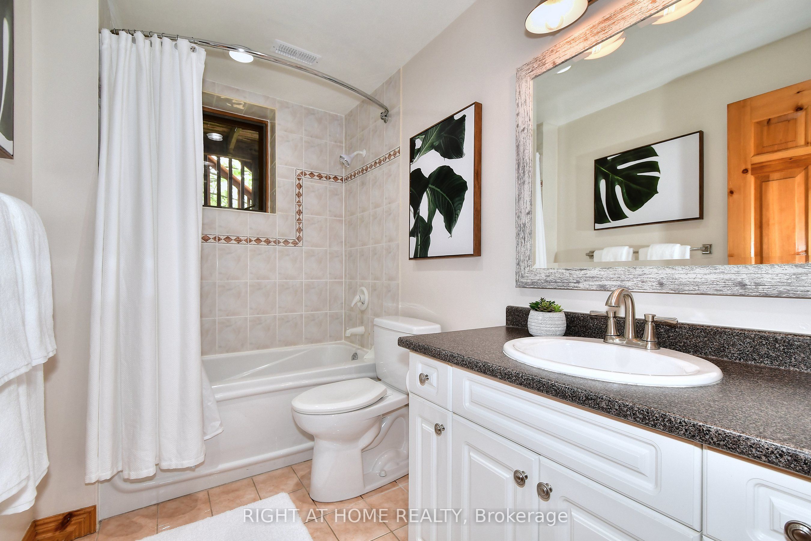 9 Lawson Court Property Photo 38
