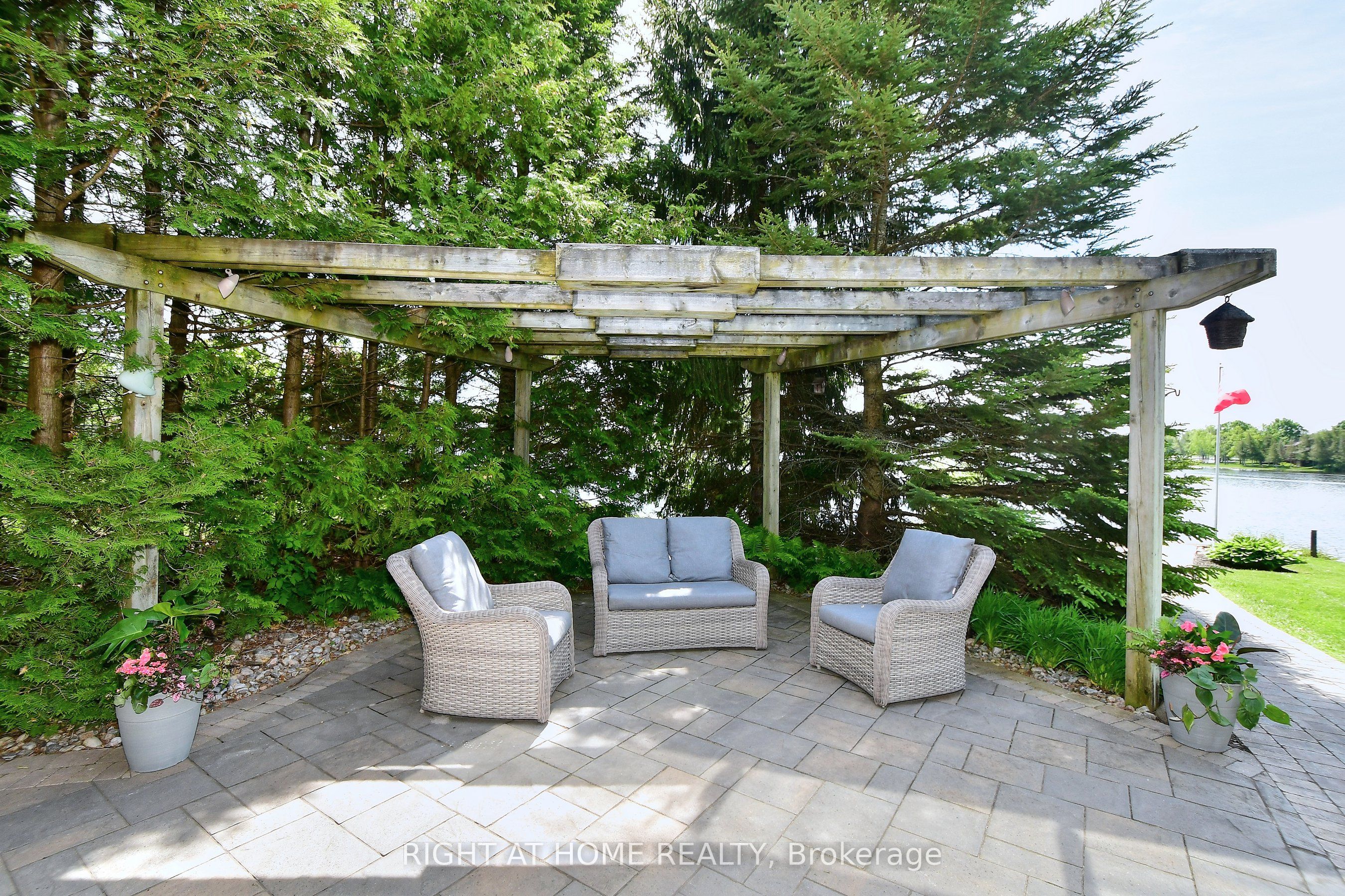 9 Lawson Court Property Photo 46