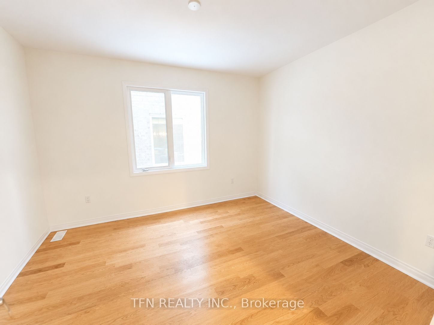 8 Wilmot Road Property Photo 6