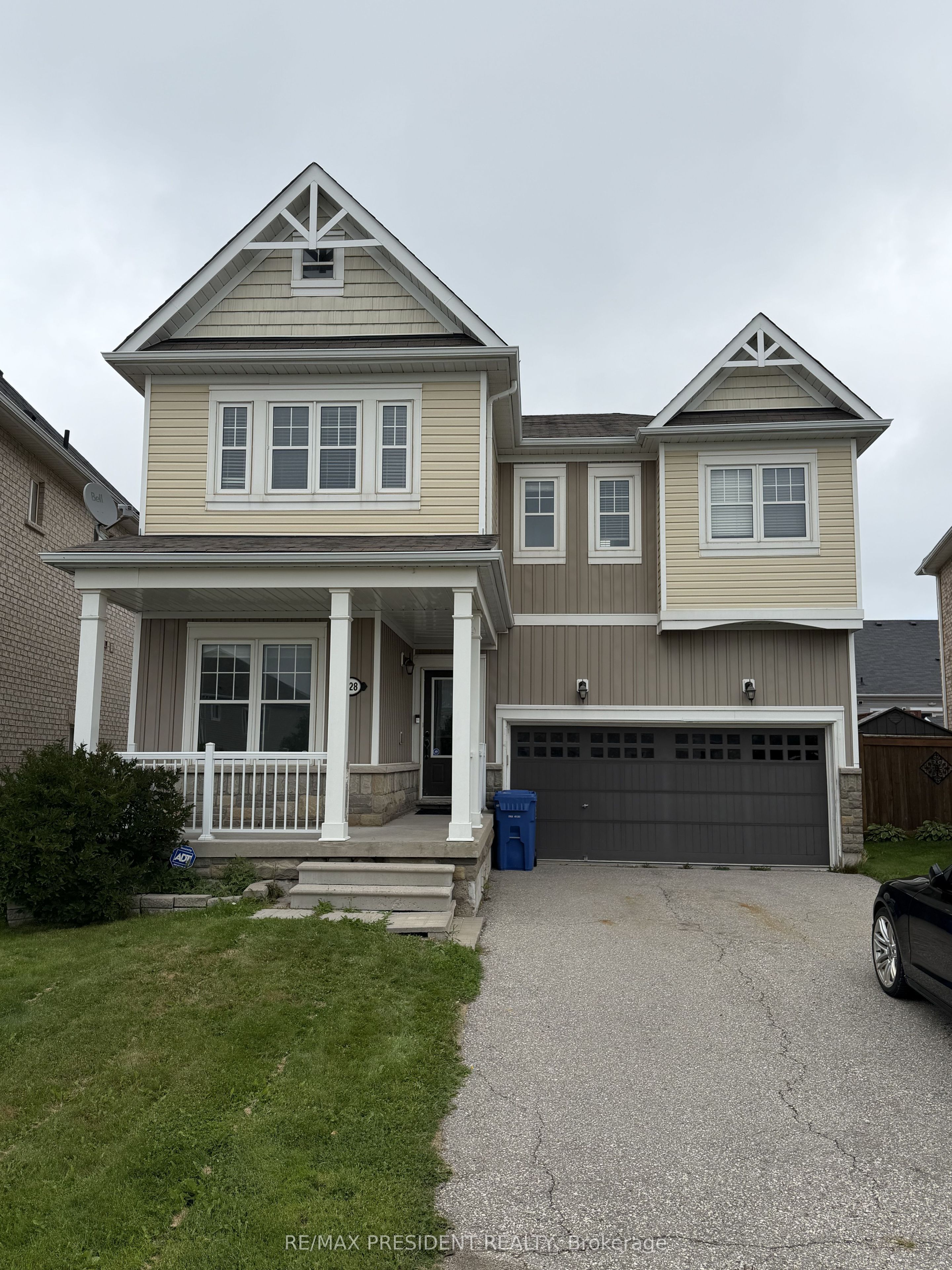 428 Tansley Street Property Photo 1