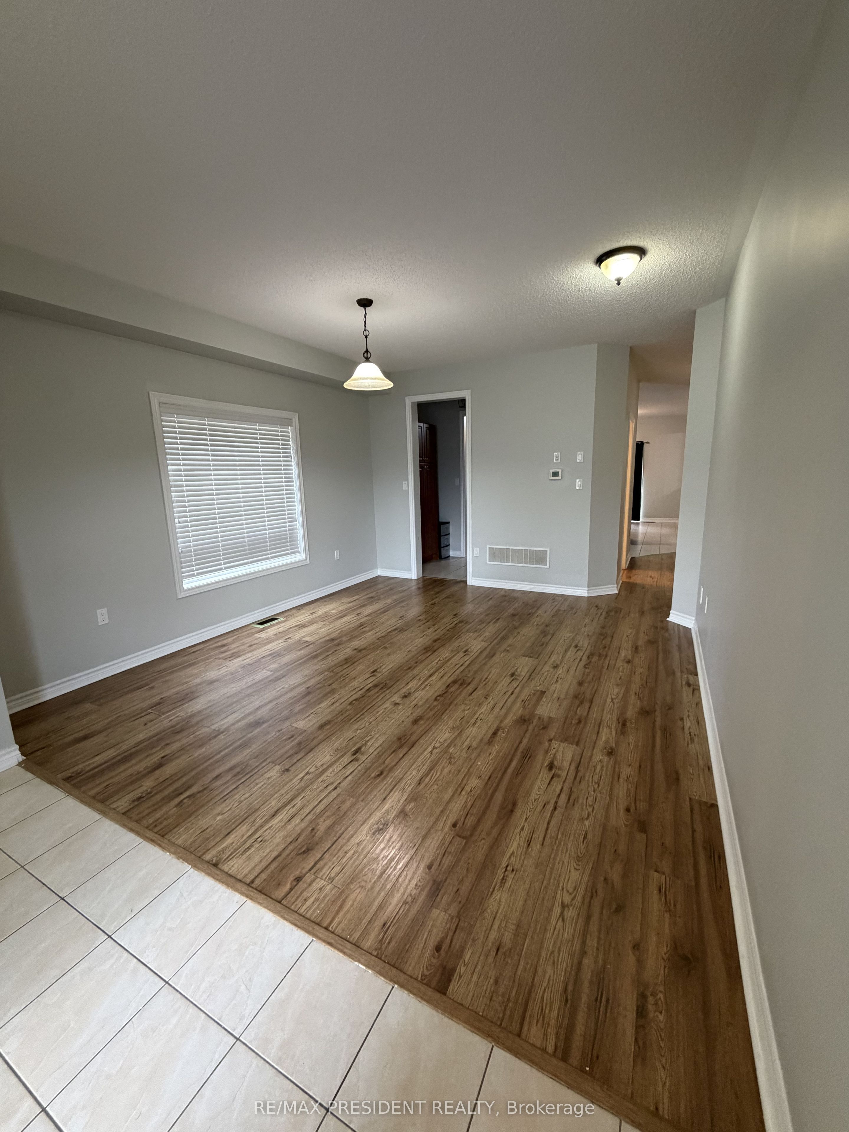 428 Tansley Street Property Photo 3
