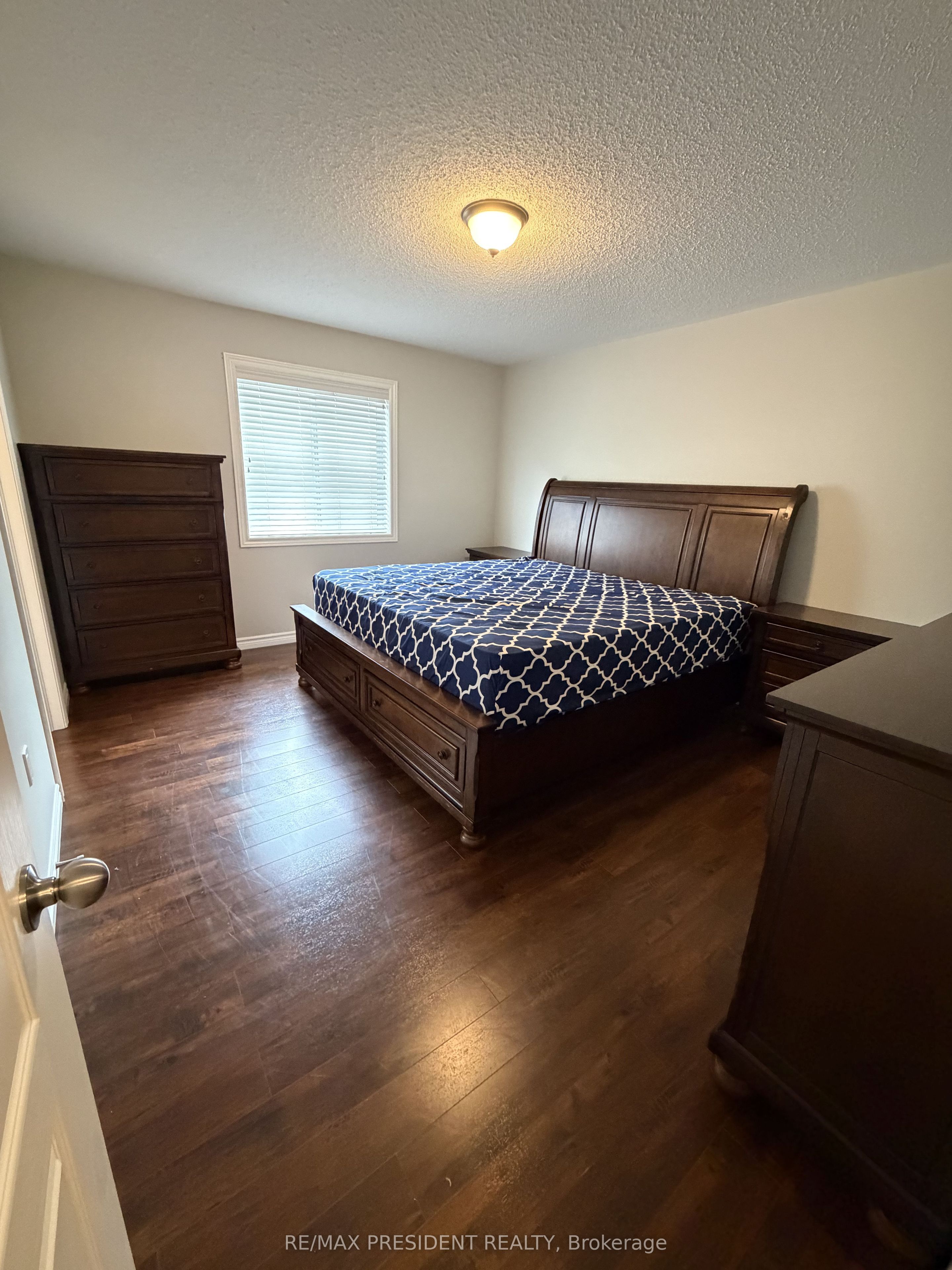 428 Tansley Street Property Photo 16