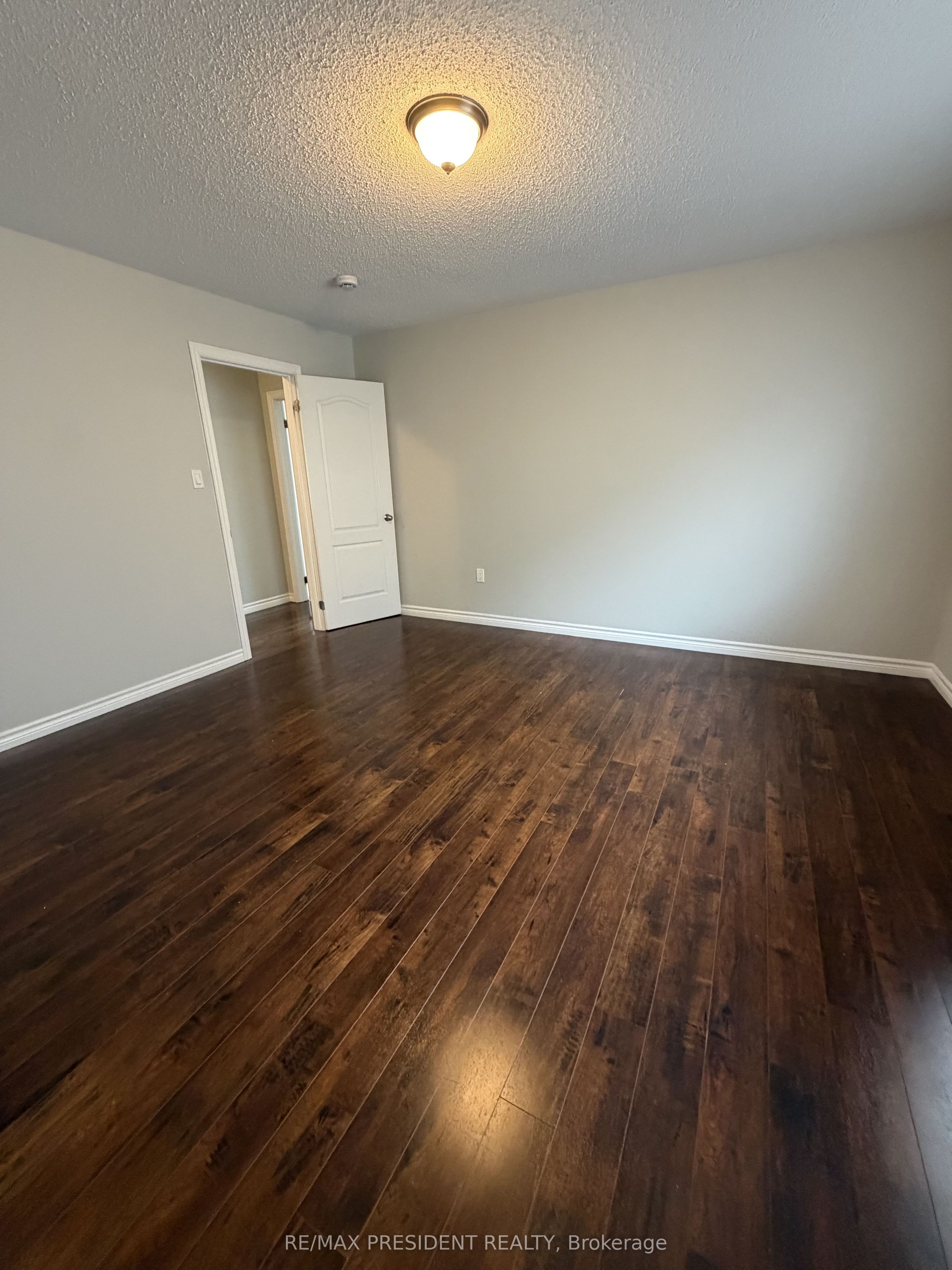 428 Tansley Street Property Photo 19