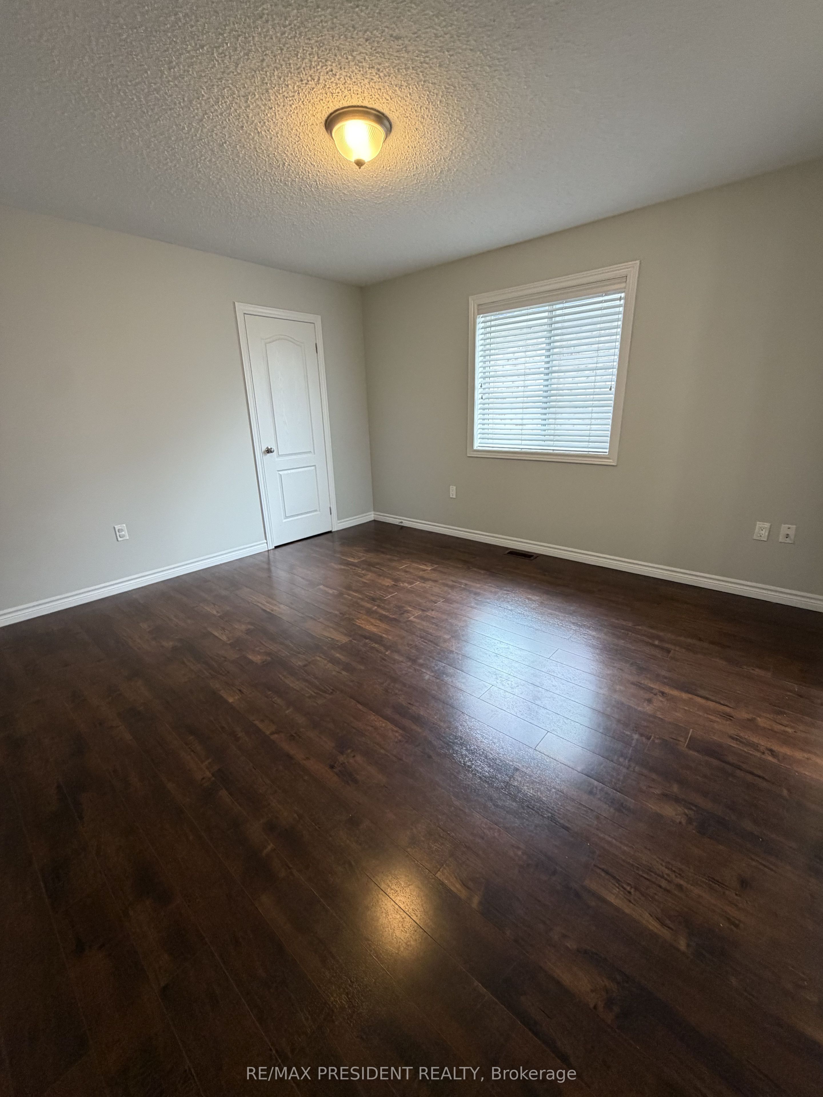 428 Tansley Street Property Photo 21