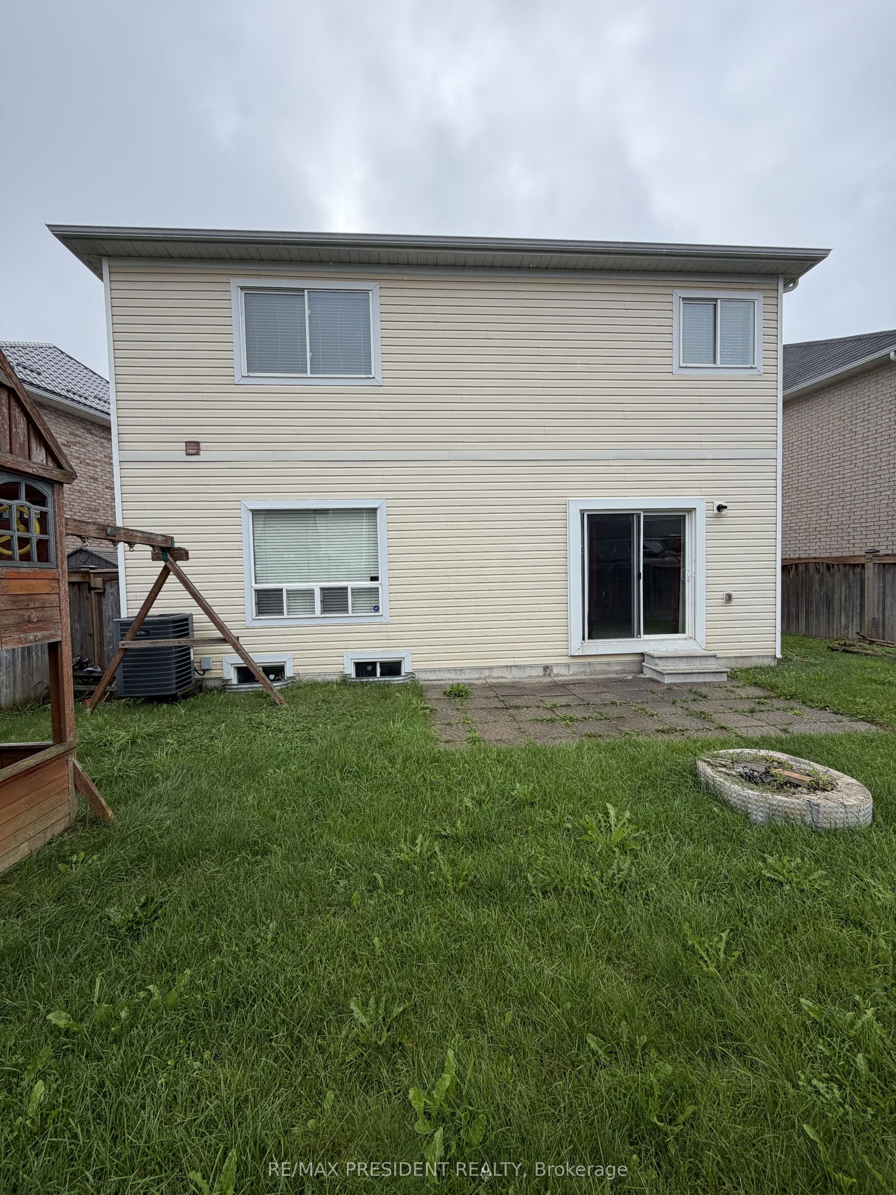 428 Tansley Street Property Photo 27