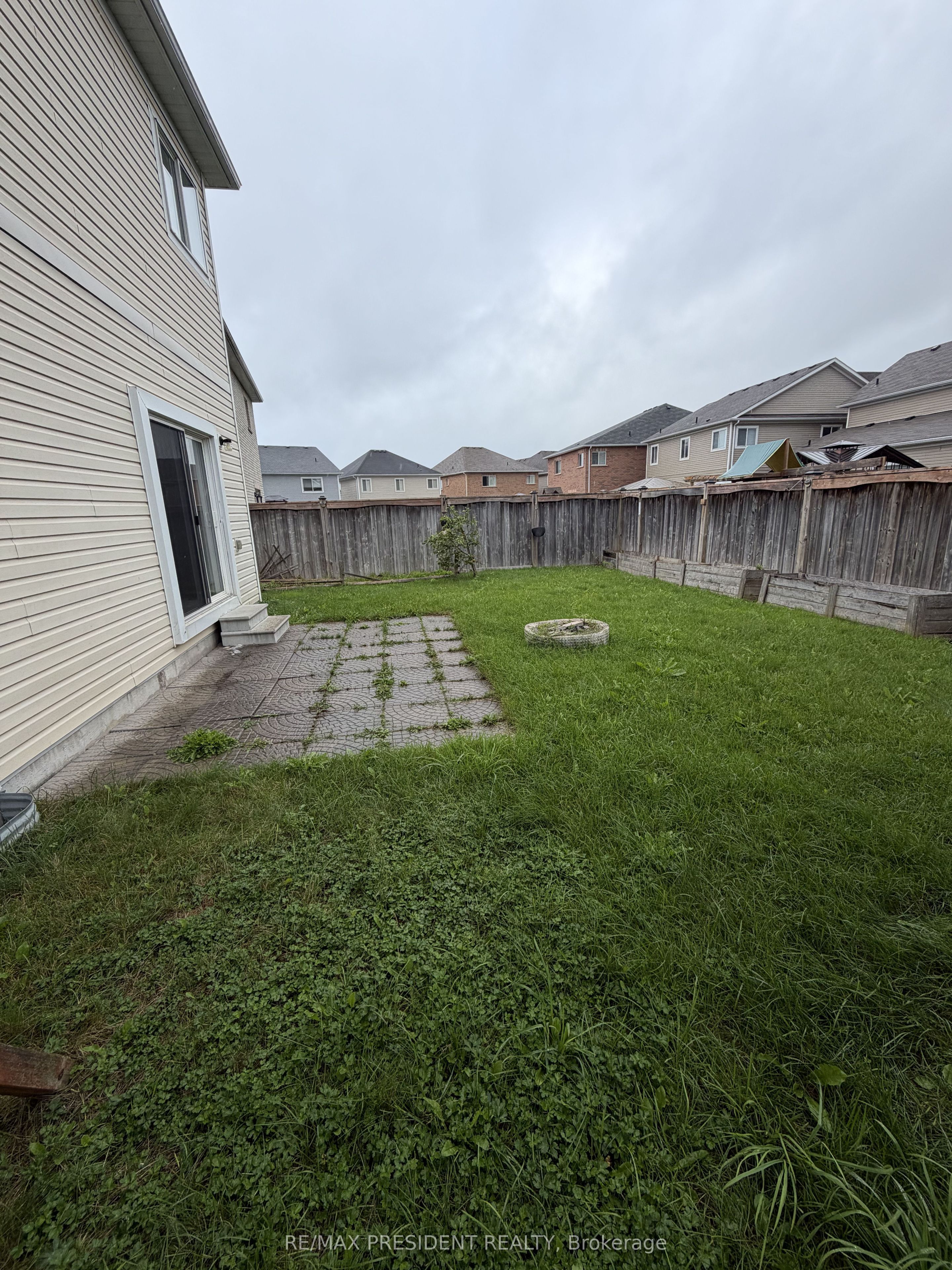 428 Tansley Street Property Photo 28