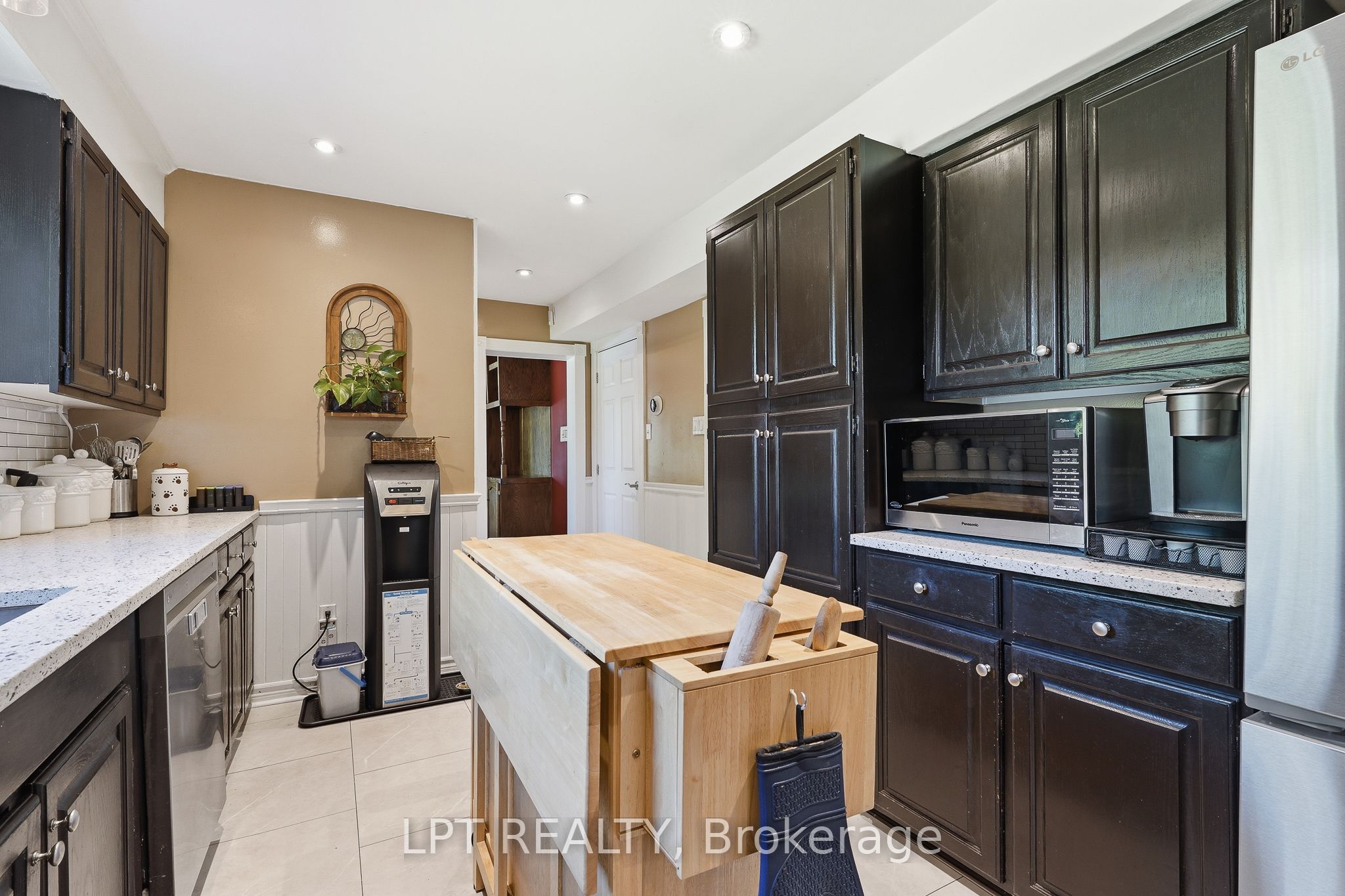 18 Louise Crescent Property Photo 10