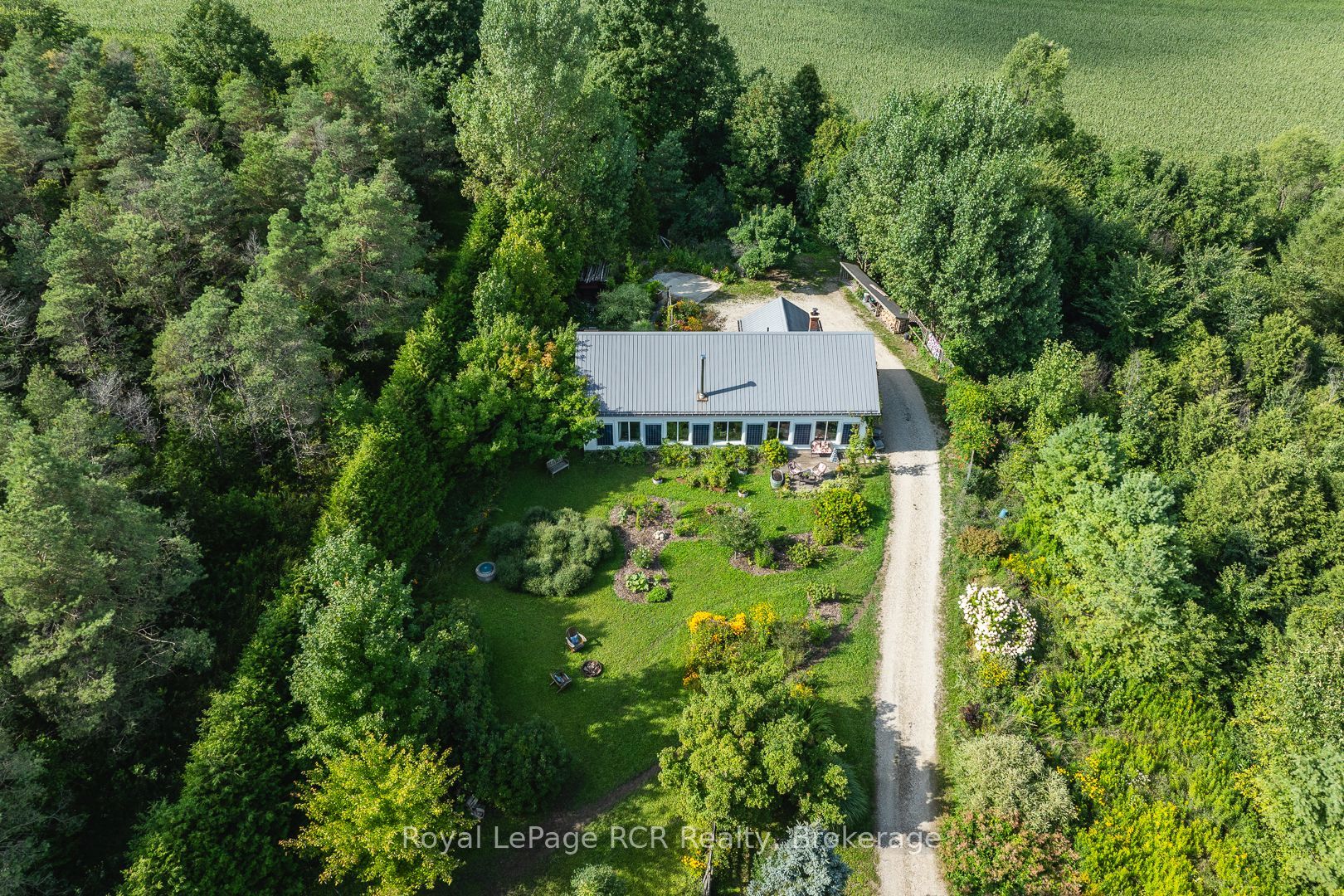 323199 Durham Road E Property Photo 2