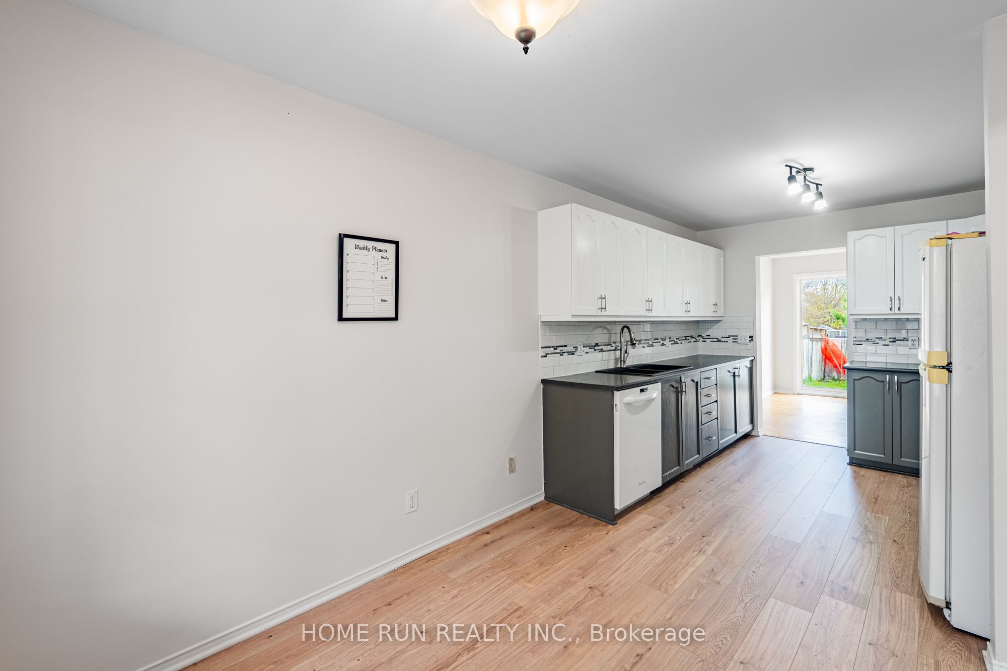 182 Windhurst Drive Property Photo 3