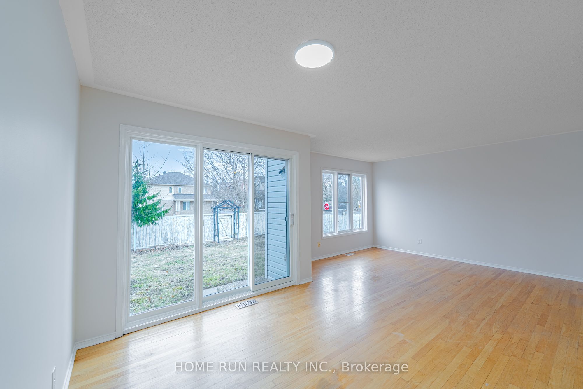 182 Windhurst Drive Property Photo 7