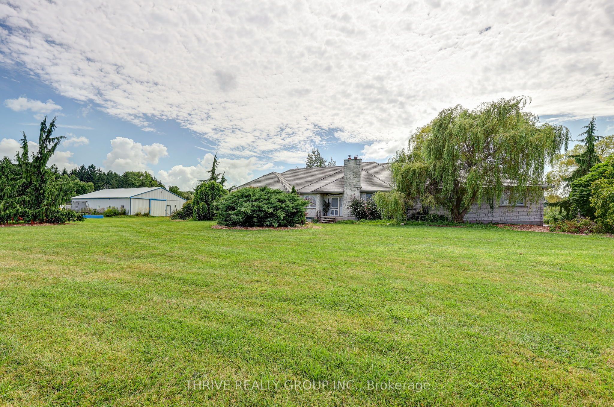 21217 Thames Road Property Photo 1