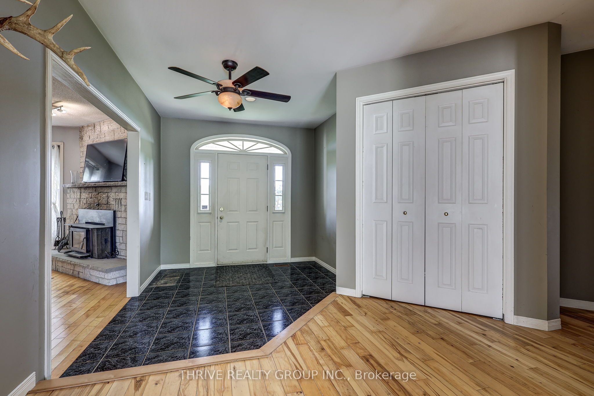 21217 Thames Road Property Photo 14