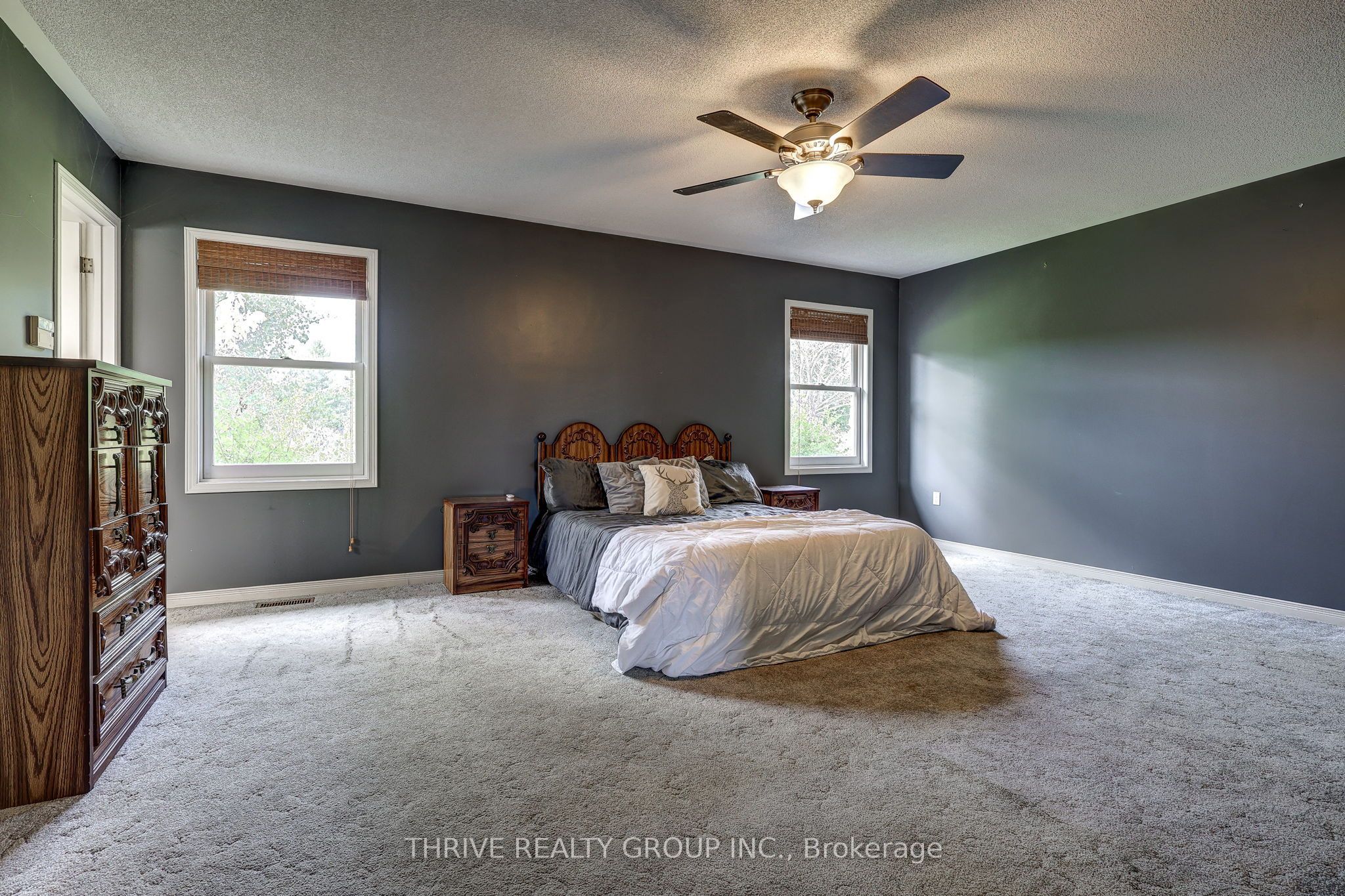 21217 Thames Road Property Photo 33