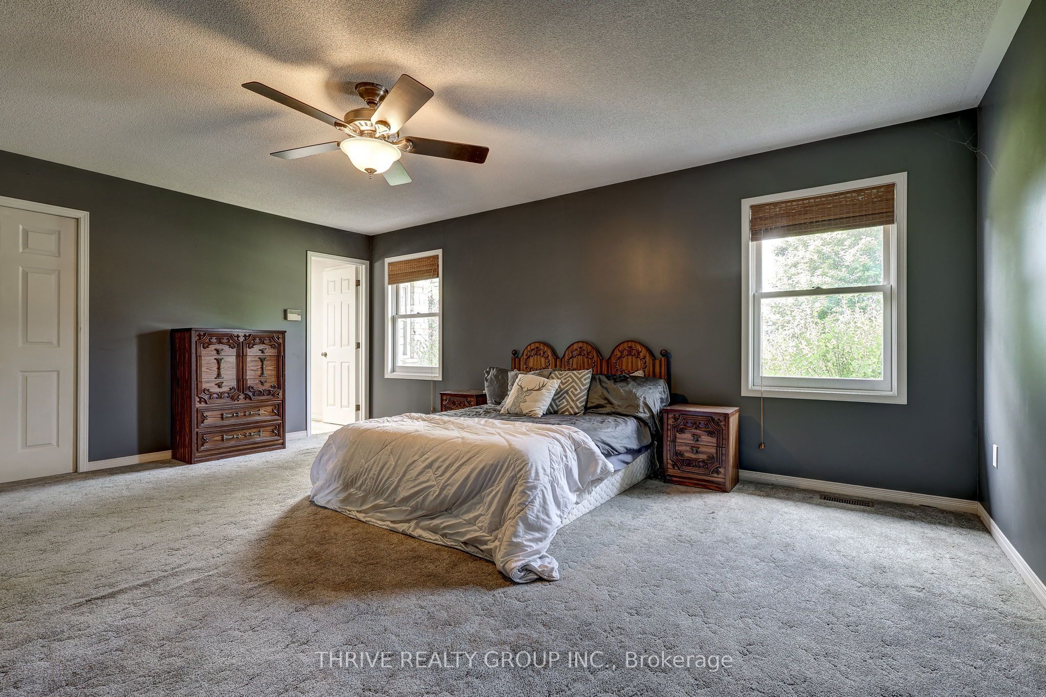 21217 Thames Road Property Photo 34