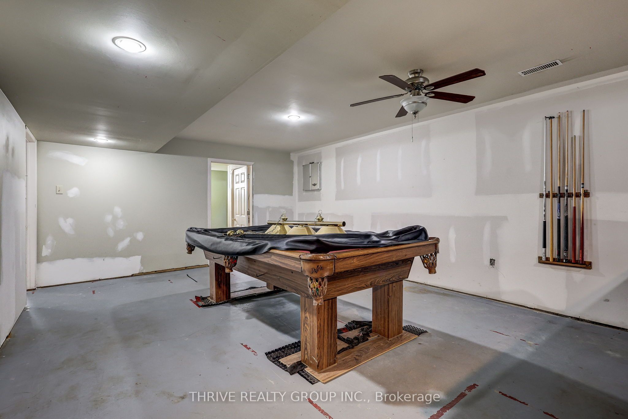 21217 Thames Road Property Photo 42