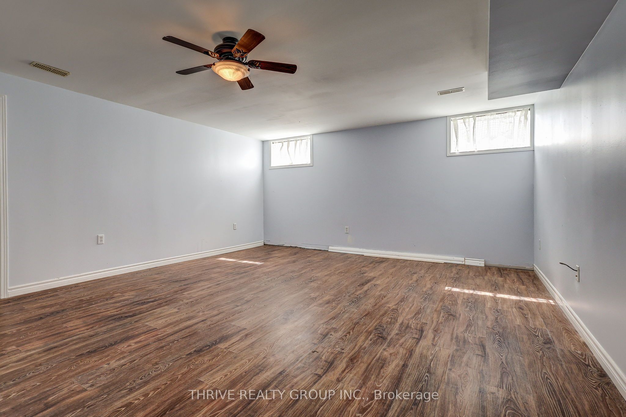 21217 Thames Road Property Photo 45