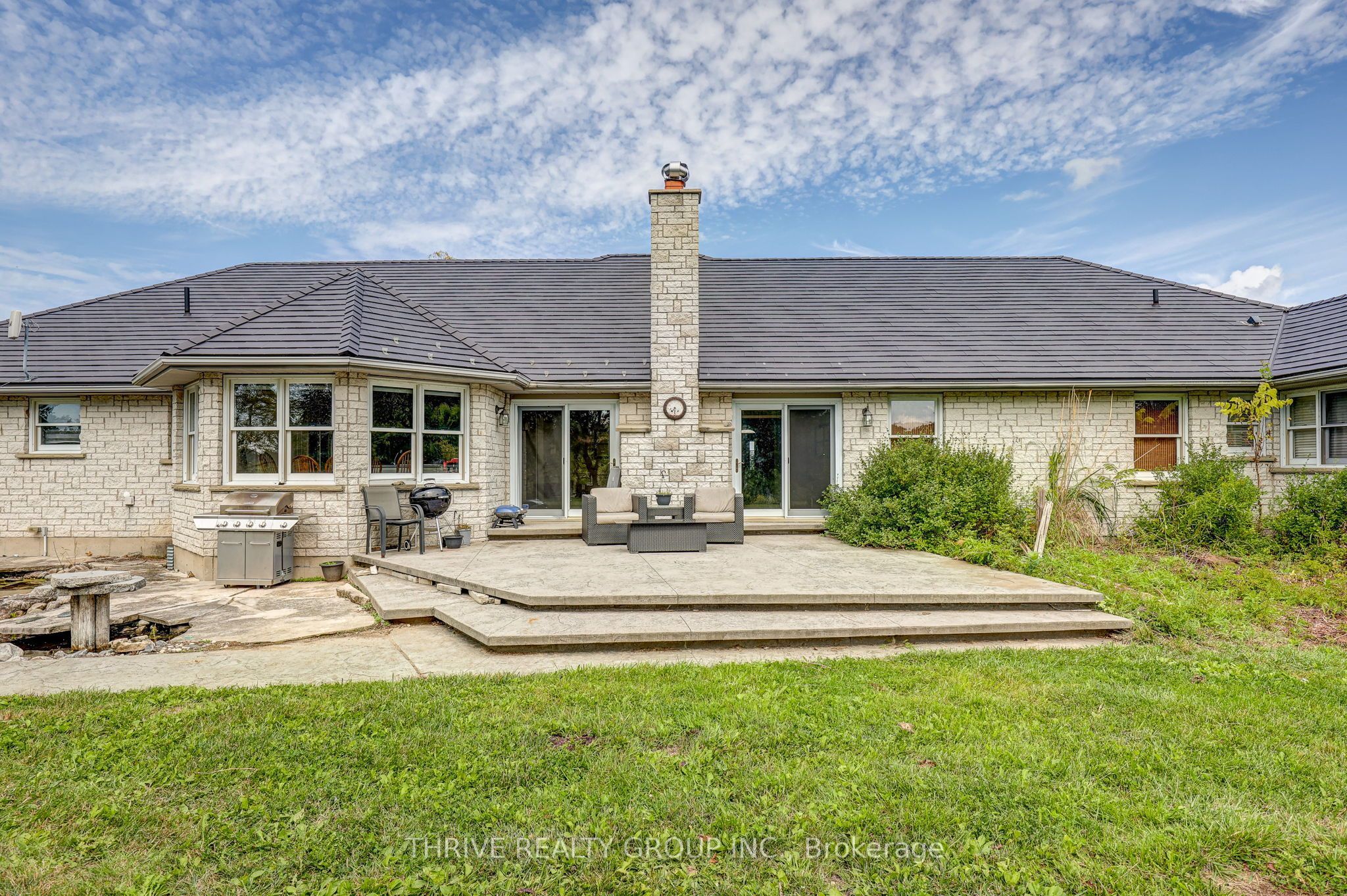 21217 Thames Road Property Photo 48