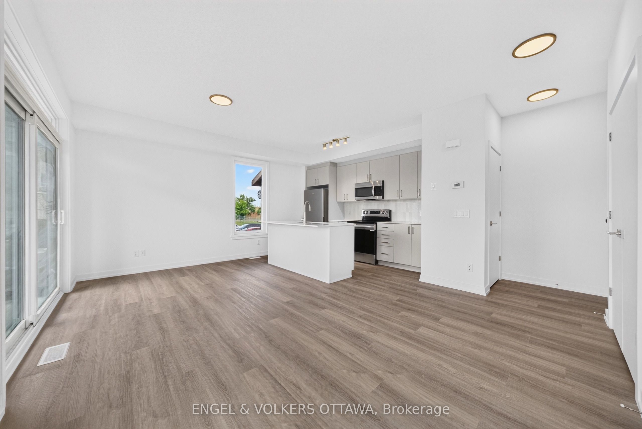 225 Stardust Private Property Photo 6